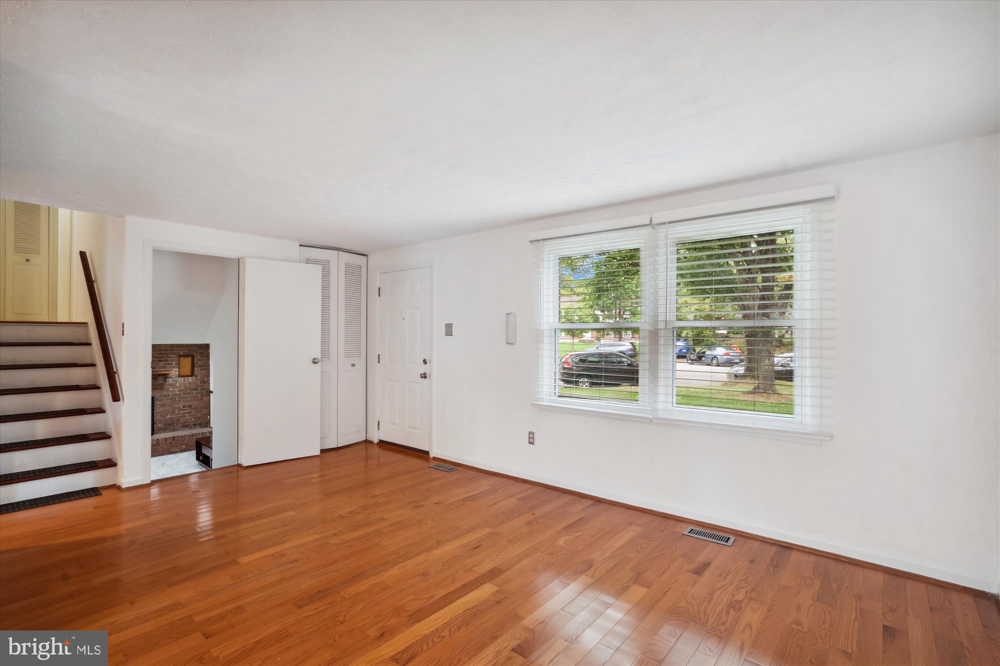 VILLAGE OF OWEN BROWN - Residential