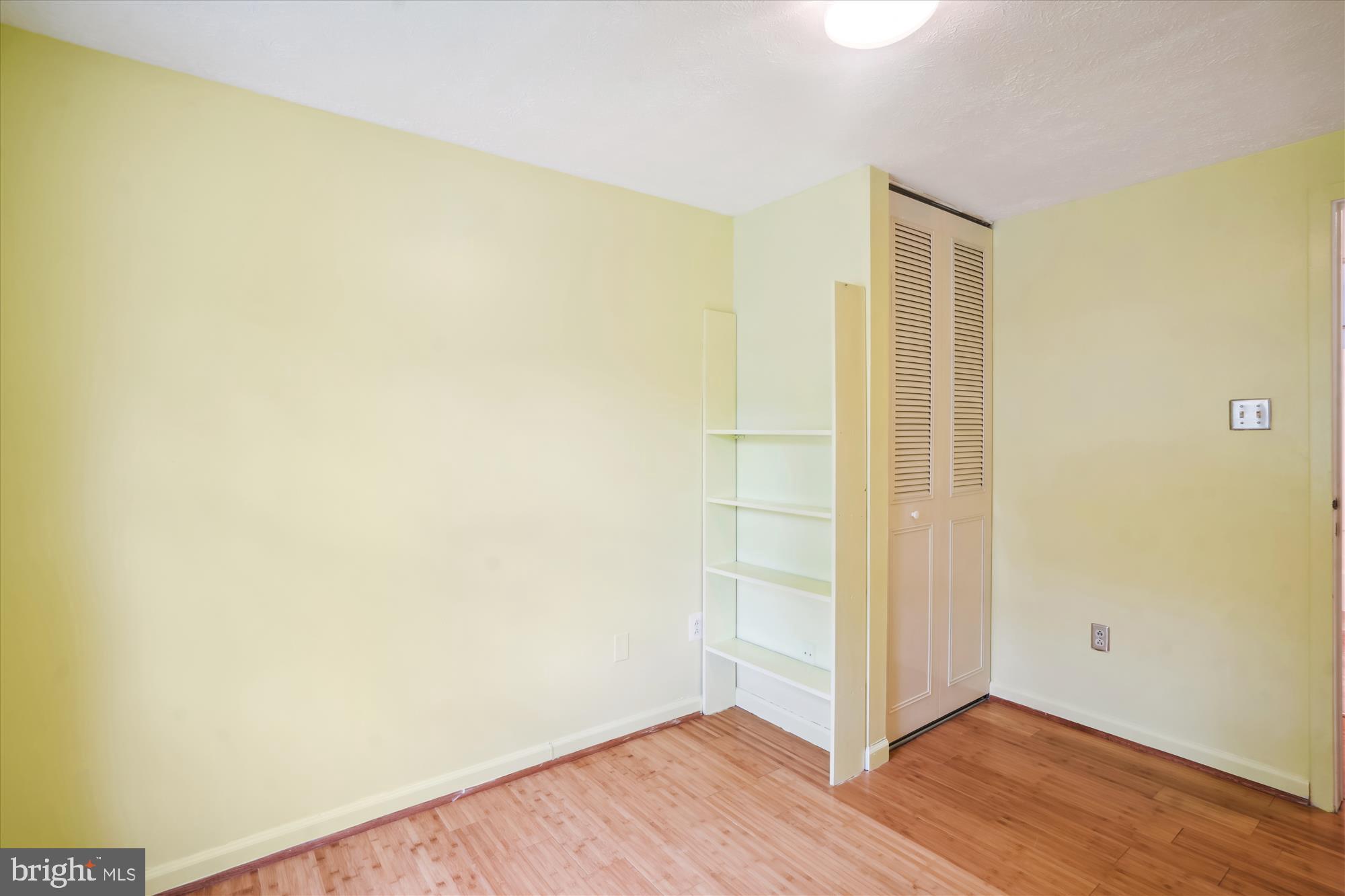 VILLAGE OF OWEN BROWN - Residential