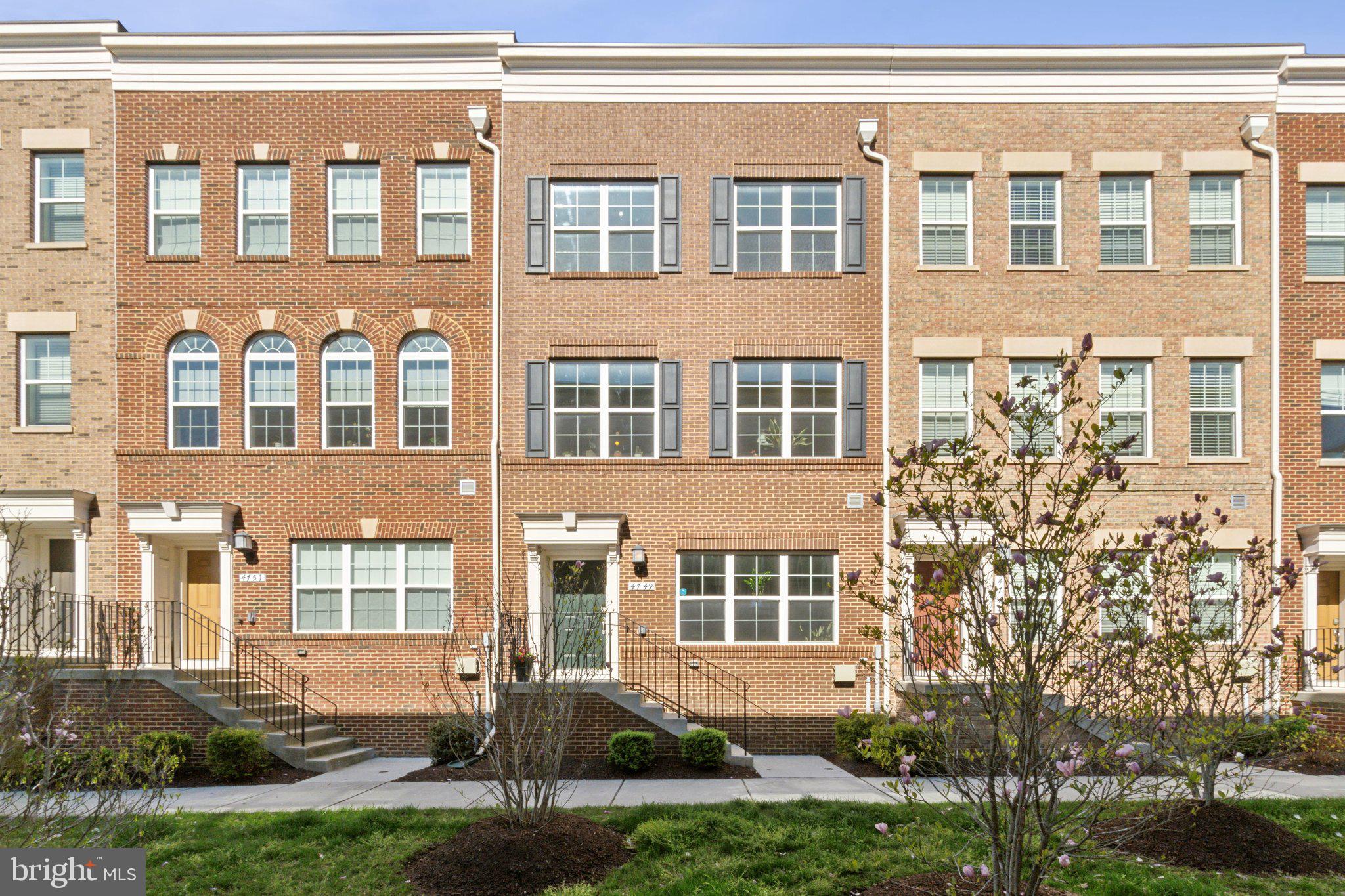 4749 CHEROKEE STREET