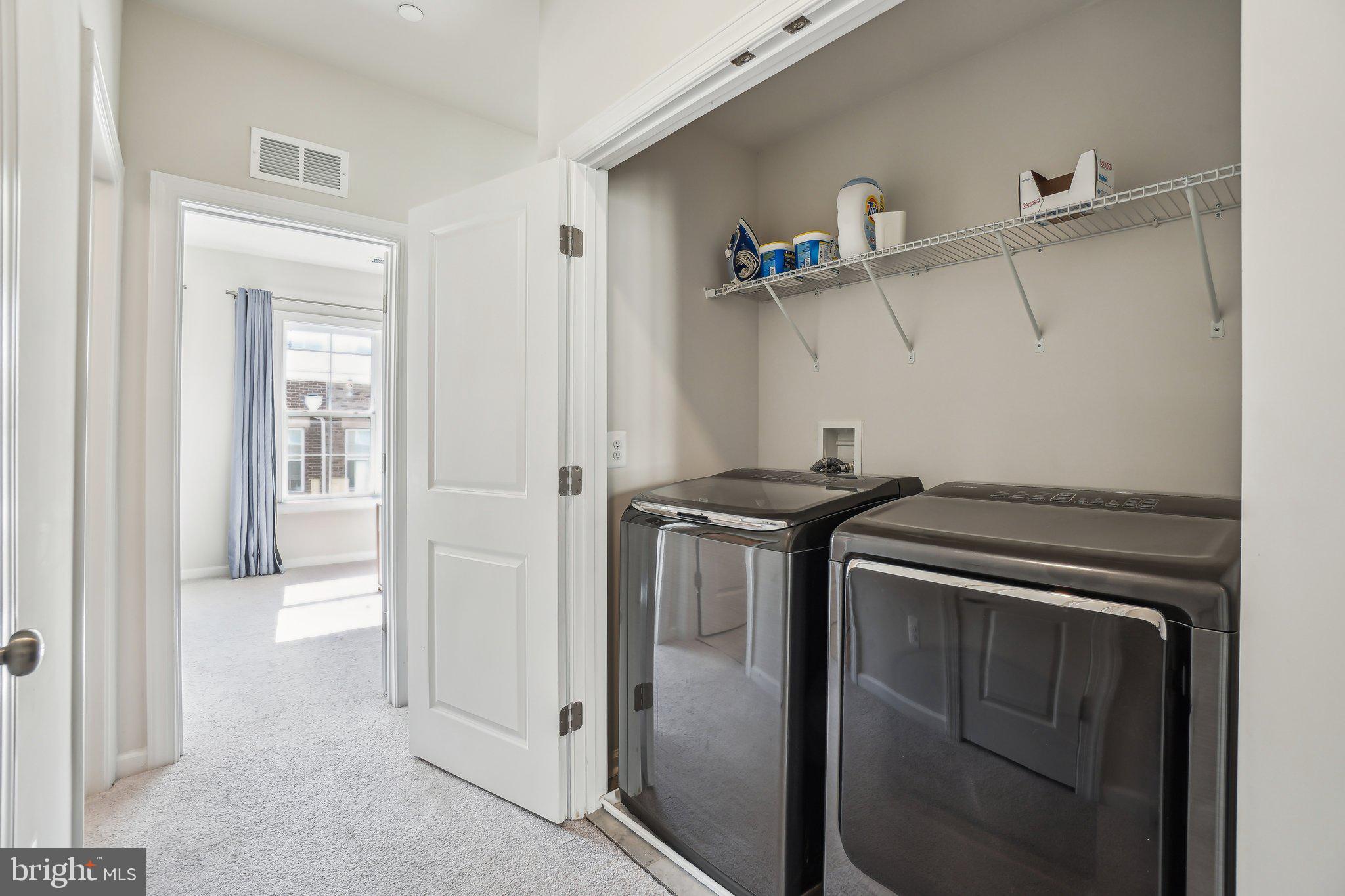 COLLEGE PARK - Residential