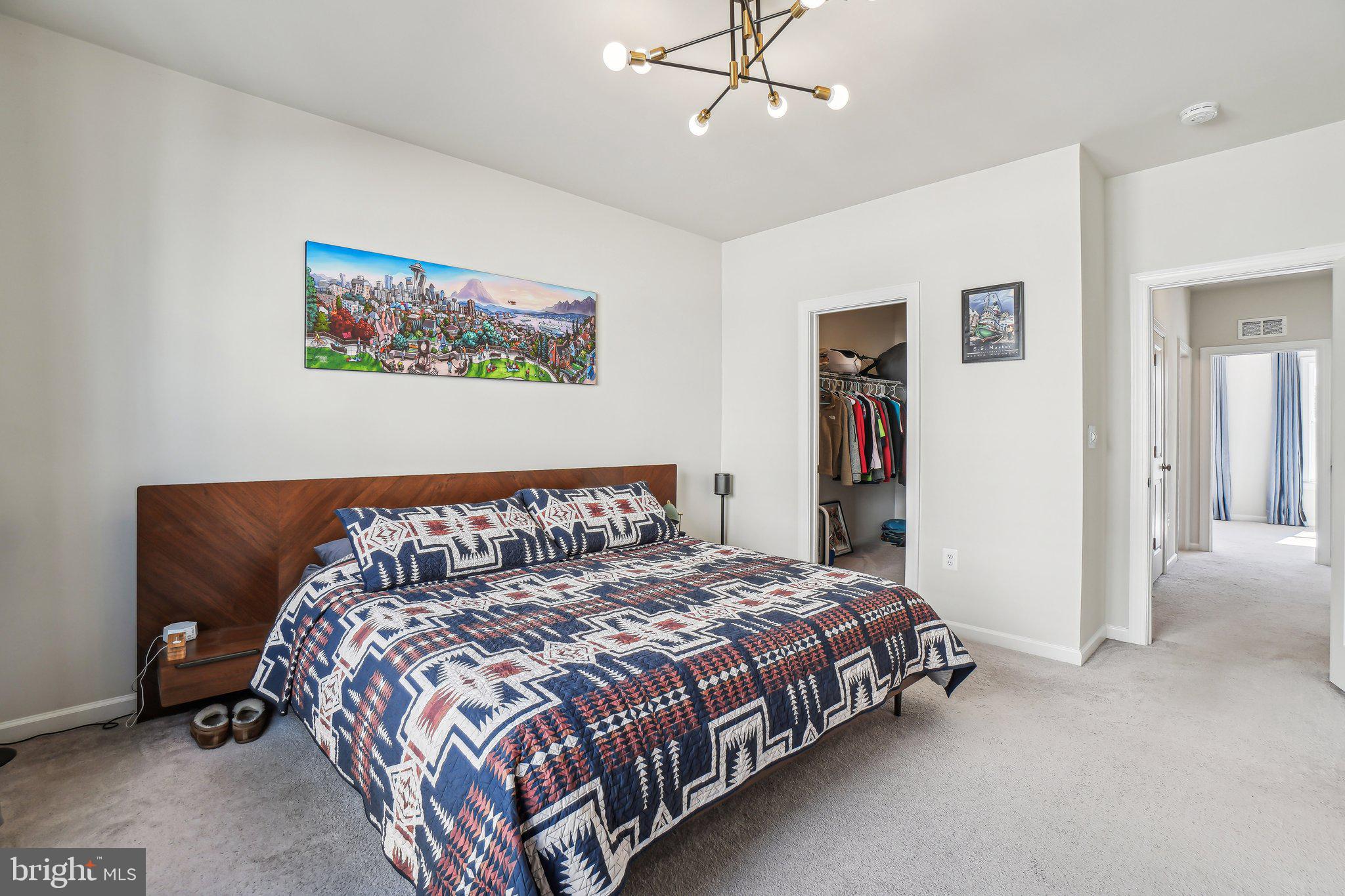 COLLEGE PARK - Residential