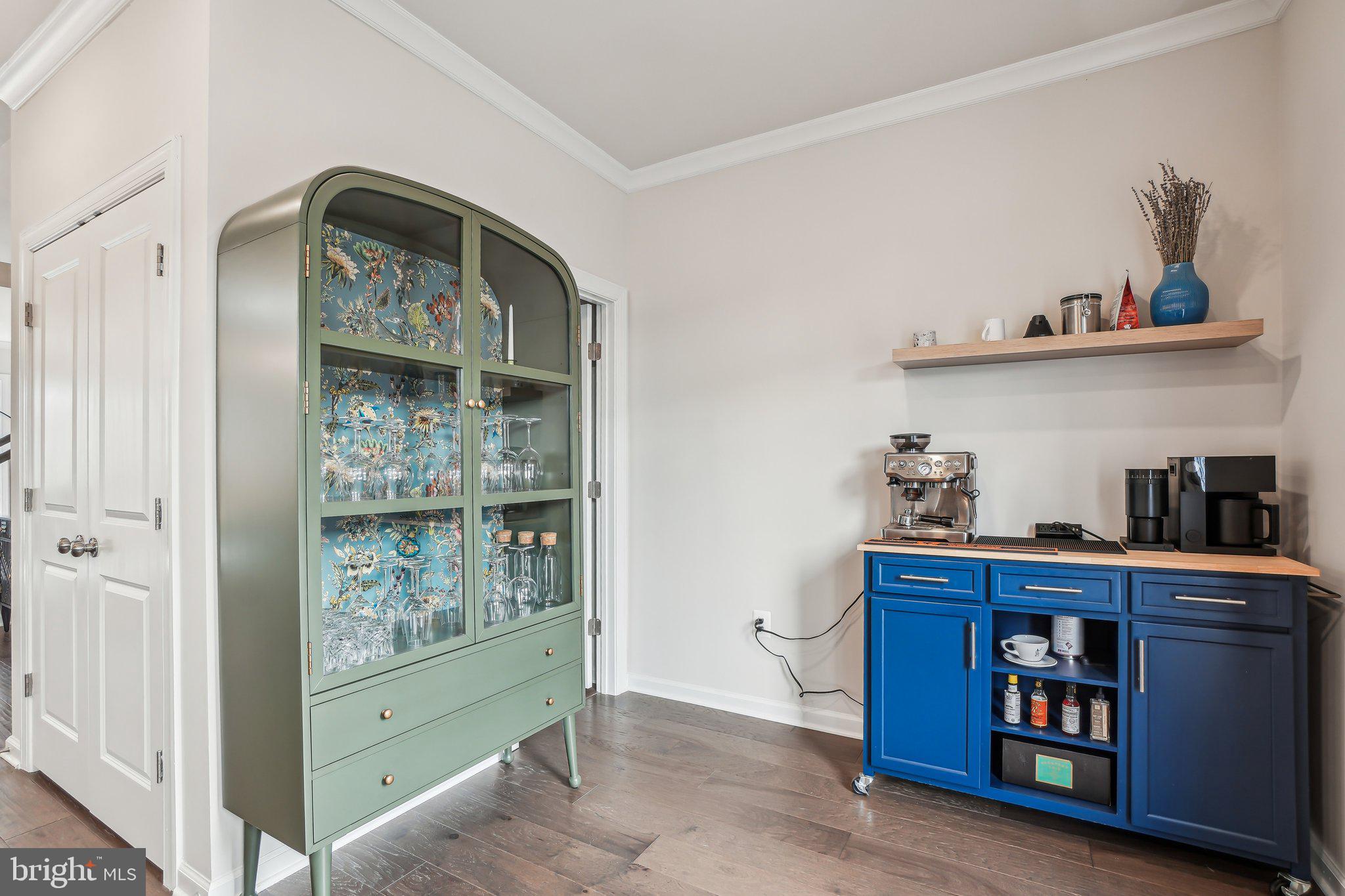 COLLEGE PARK - Residential