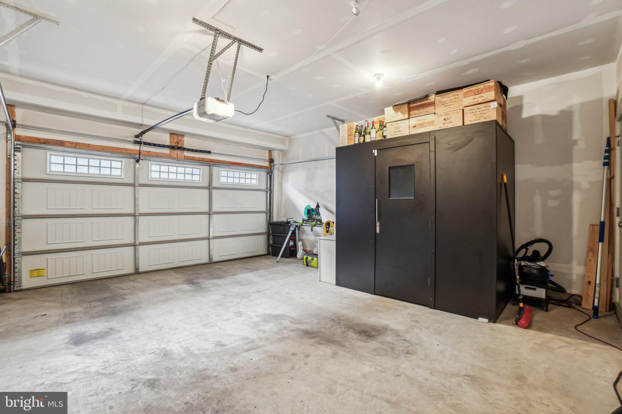 COLLEGE PARK - Residential