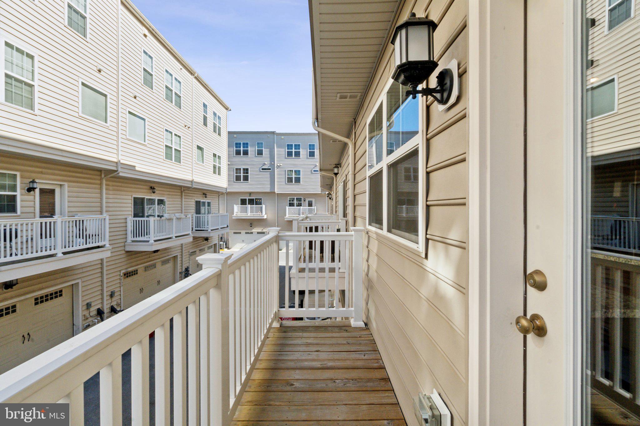 COLLEGE PARK - Residential