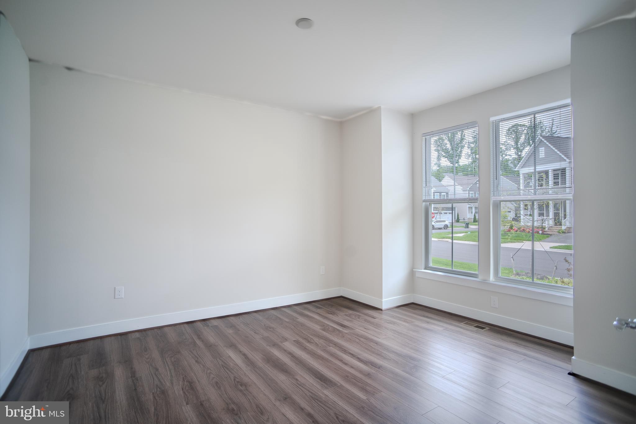 POTOMAC SHORES - Residential