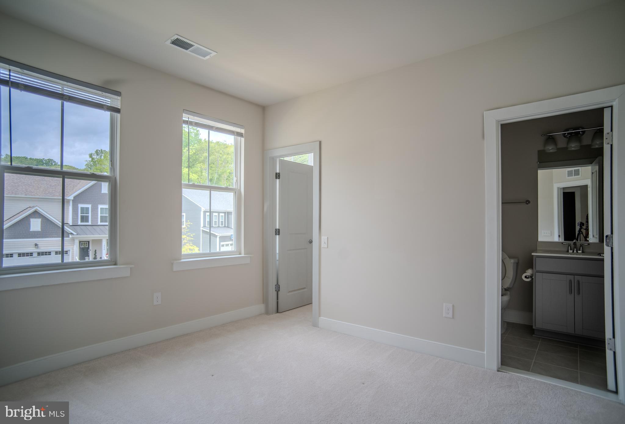 POTOMAC SHORES - Residential