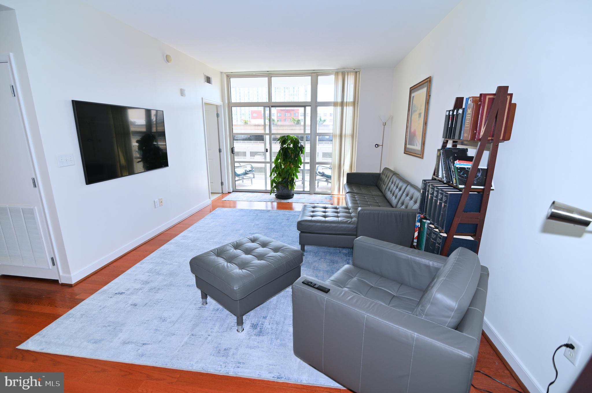 FLEET STREET CONDOMINIUMS - Residential