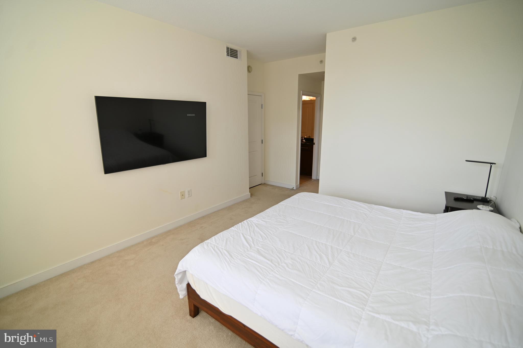 FLEET STREET CONDOMINIUMS - Residential