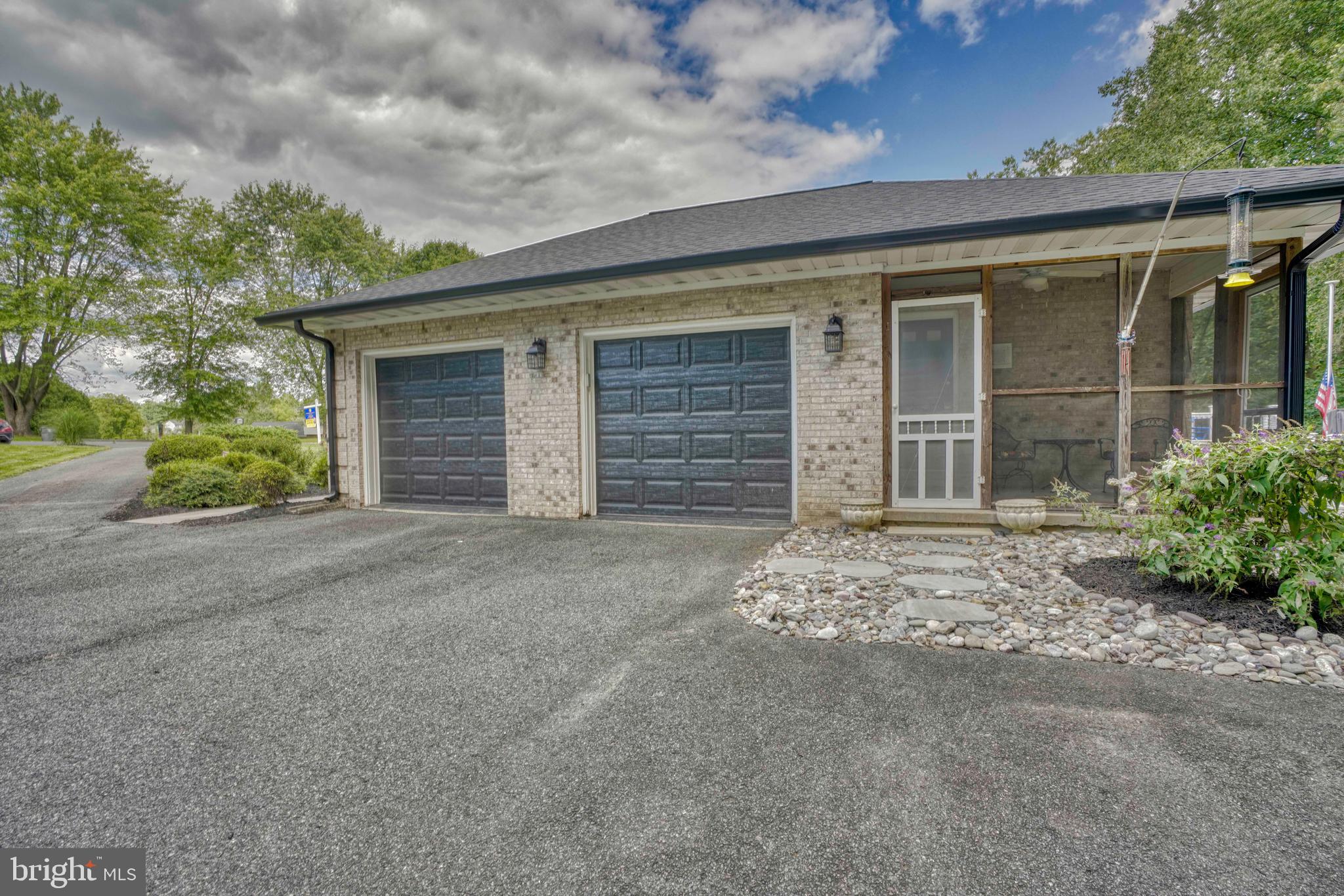 GREENFIELDS - Residential