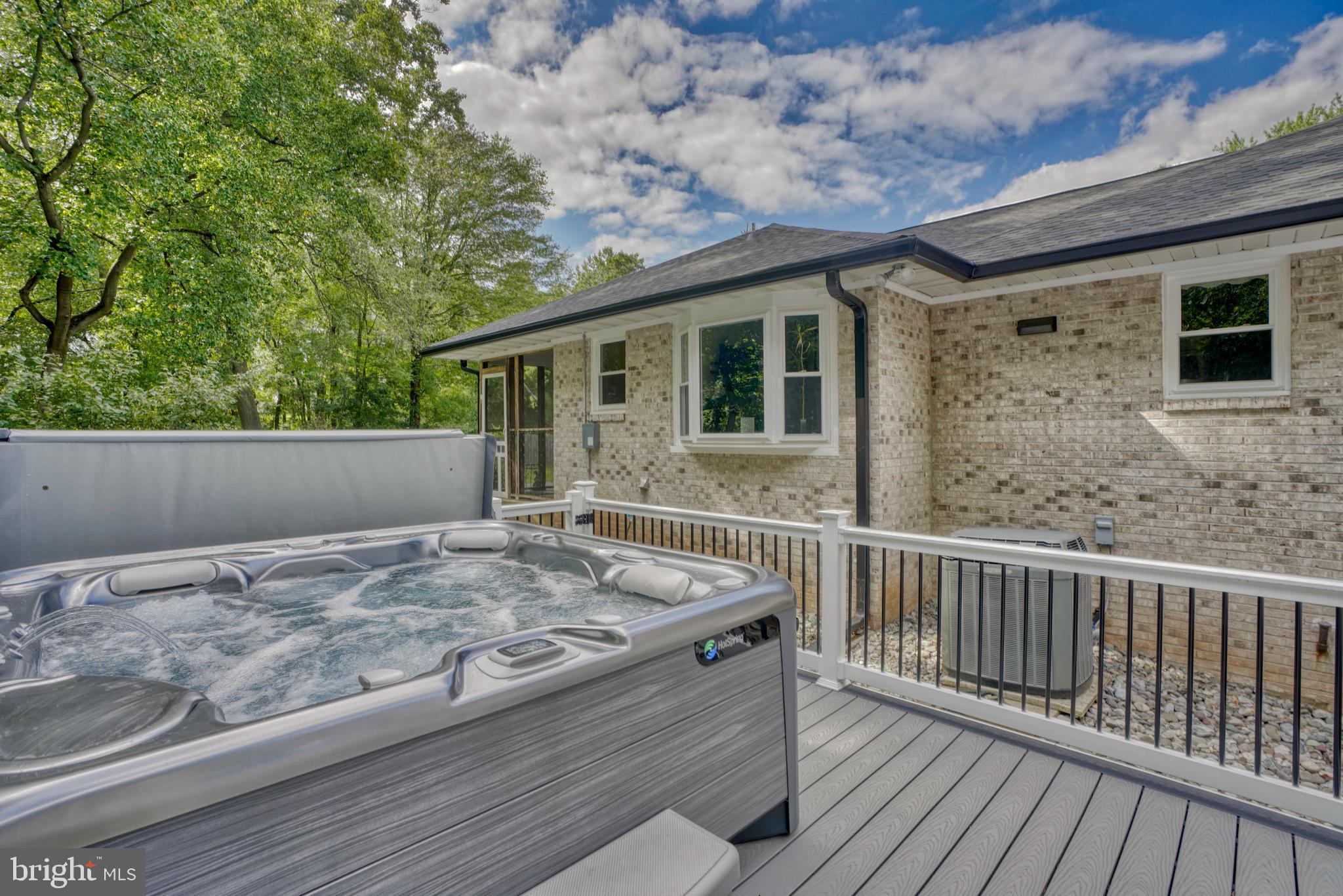 GREENFIELDS - Residential