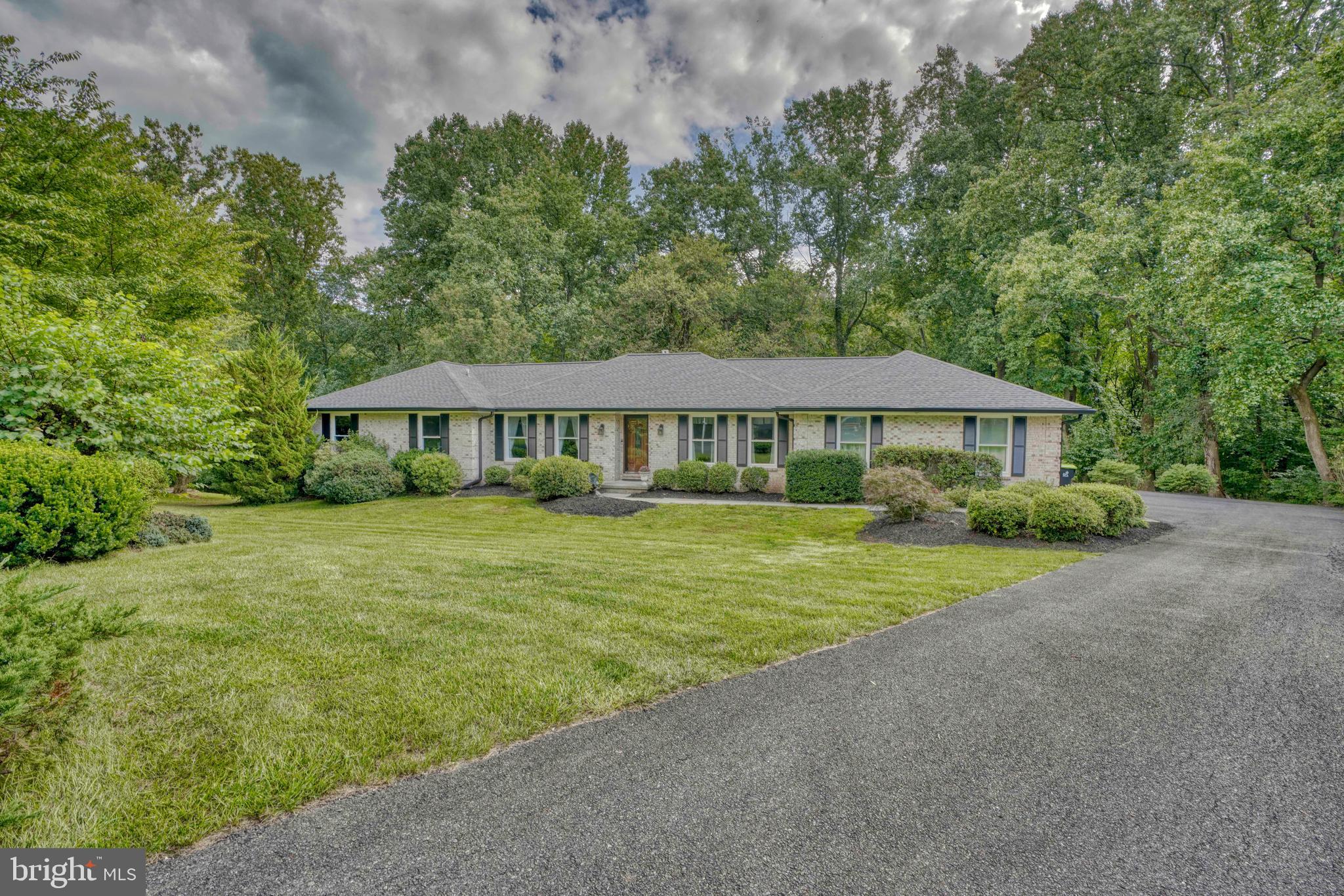 GREENFIELDS - Residential