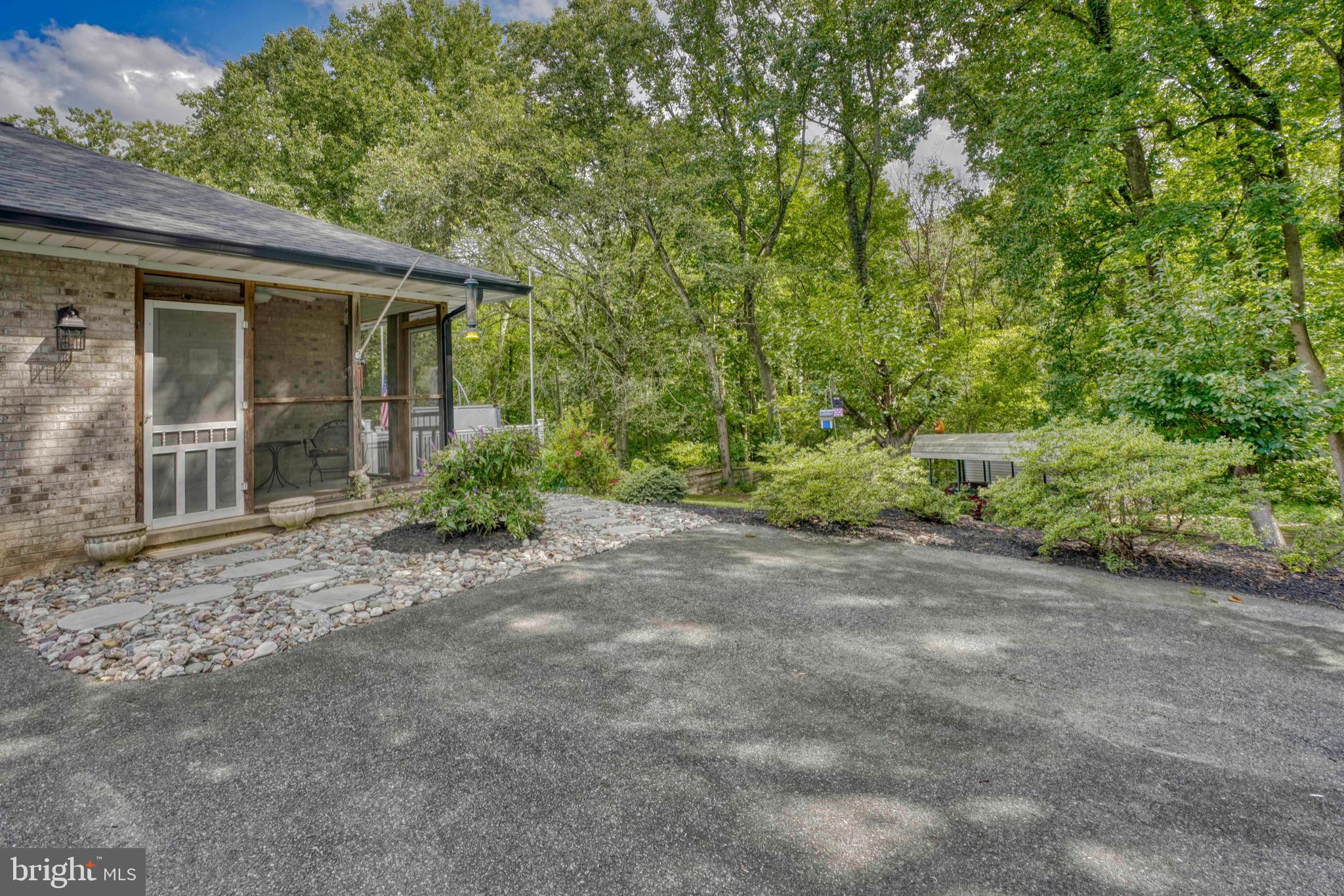 GREENFIELDS - Residential