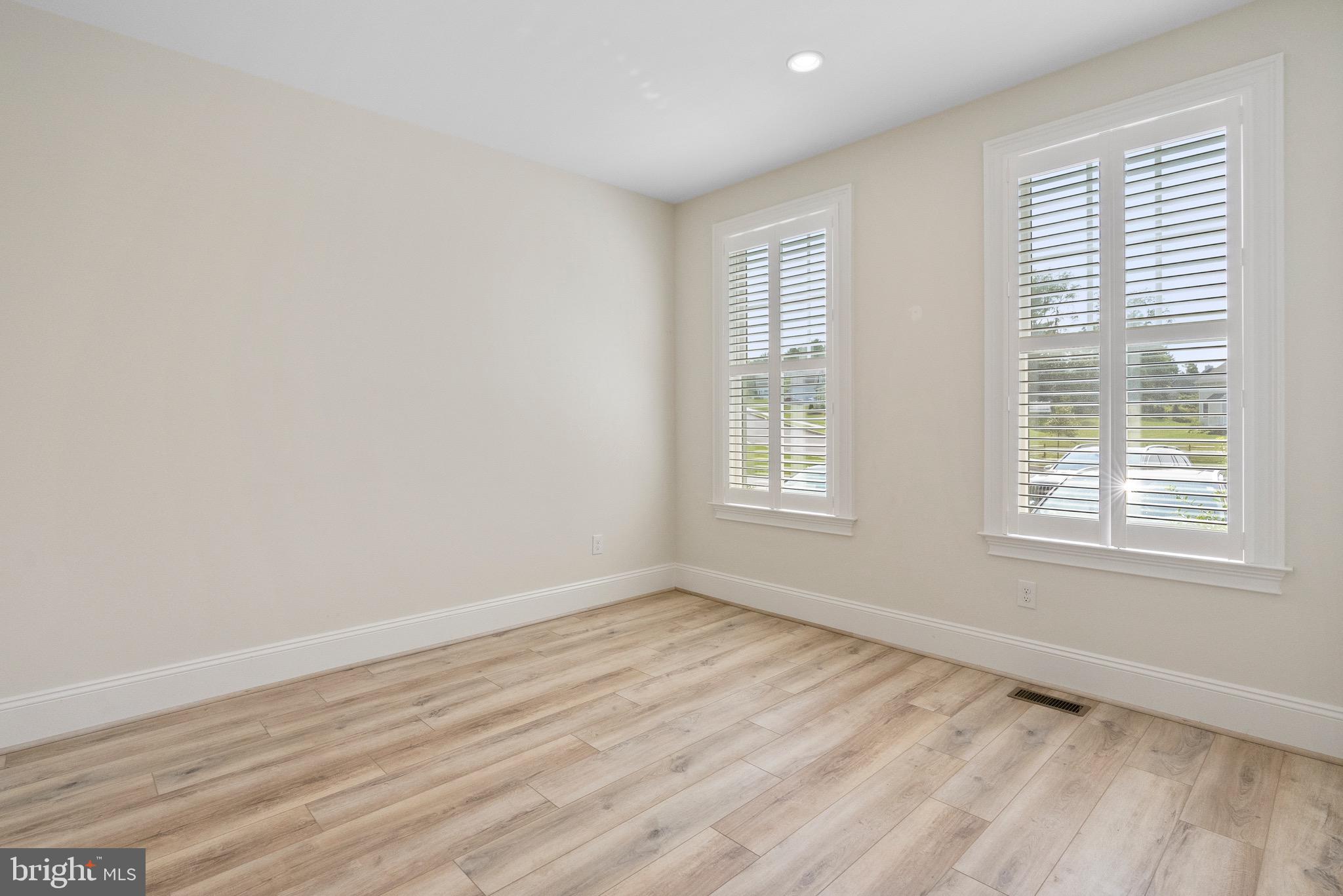 THE VILLAGES AT NORTHRIDGE - Residential