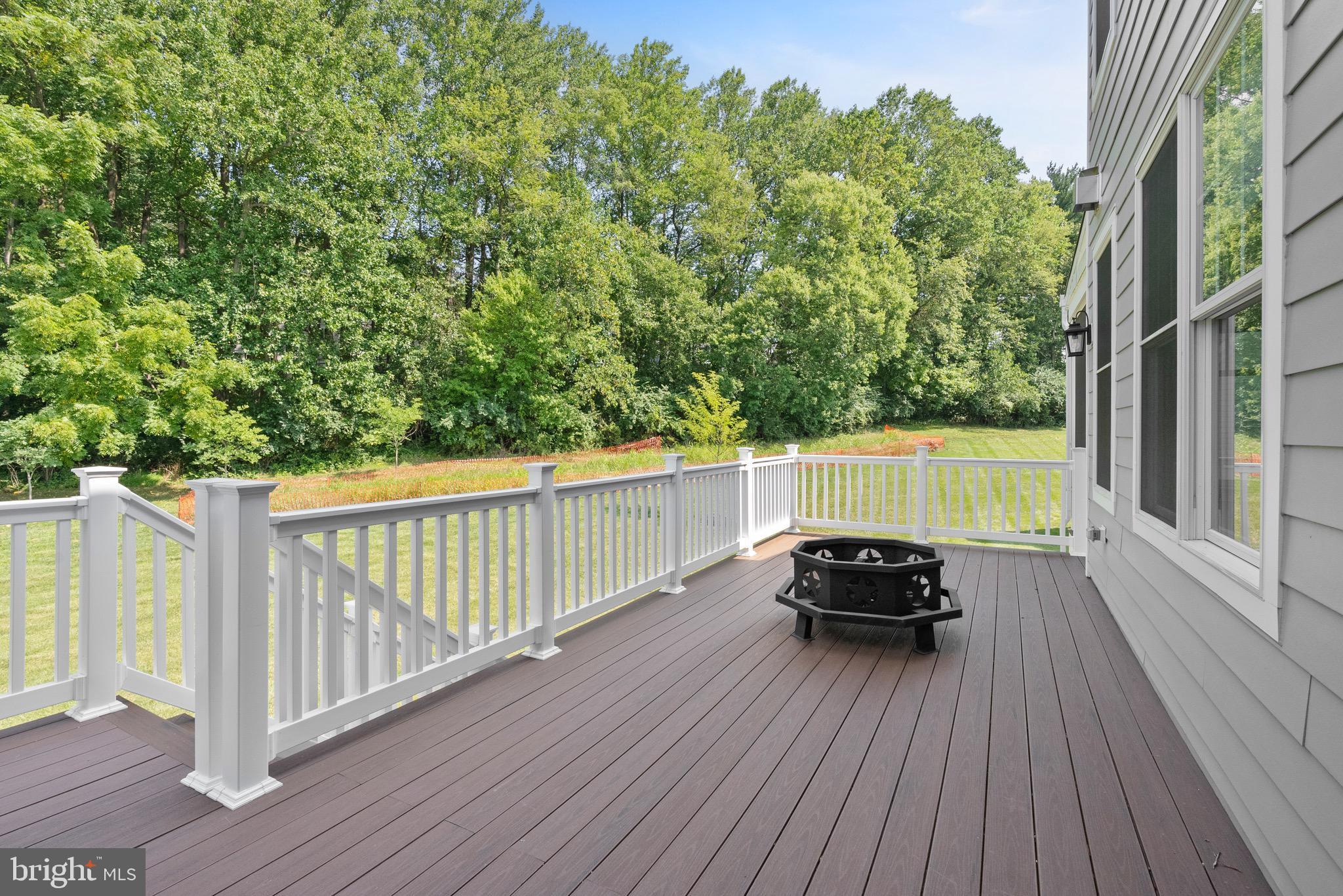 THE VILLAGES AT NORTHRIDGE - Residential