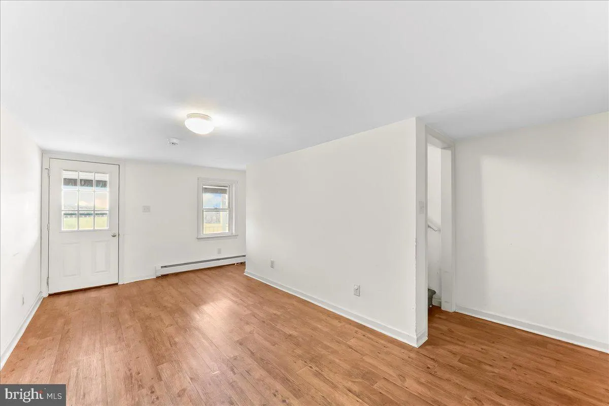 Coatesville, Pennsylvania 19320, United States, 8 Bedrooms Bedrooms, ,Residential,Pending,250875