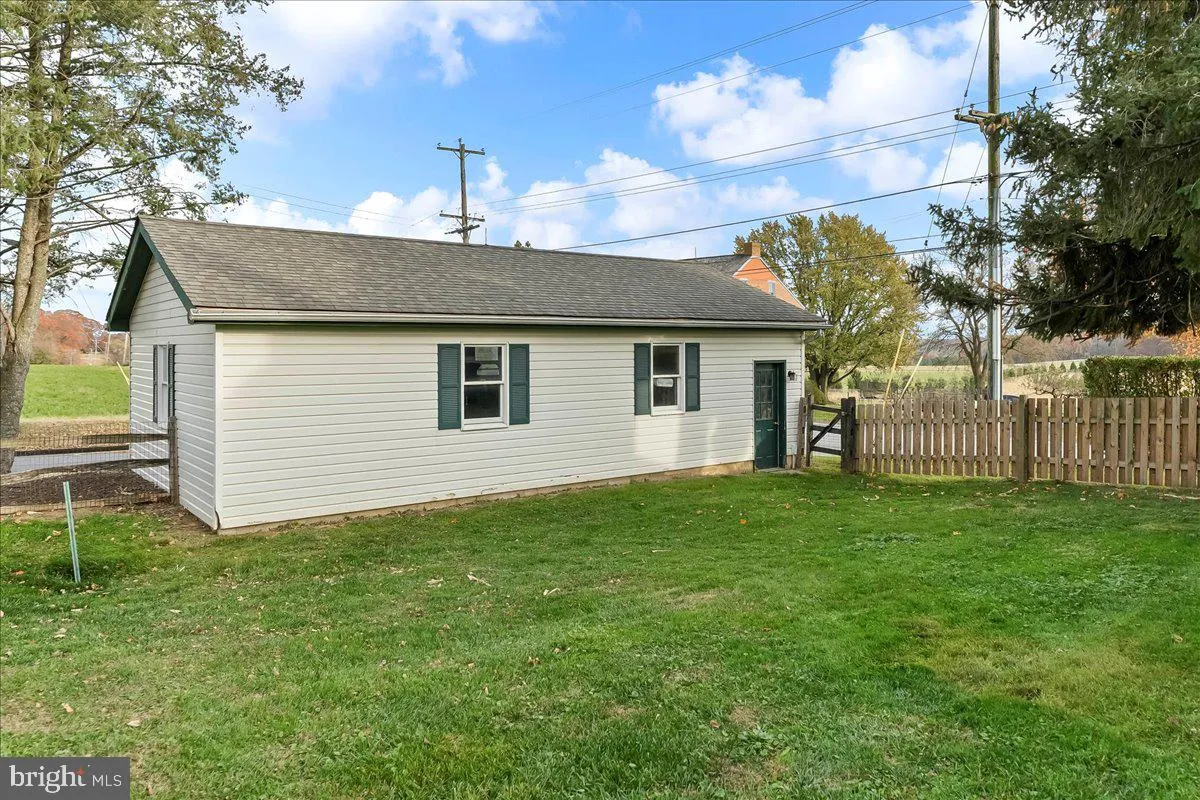 Coatesville, Pennsylvania 19320, United States, 8 Bedrooms Bedrooms, ,Residential,Pending,250875