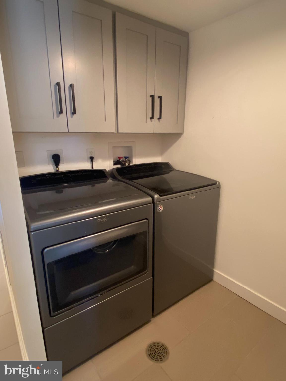 HENDRY ESTATES - Residential Lease