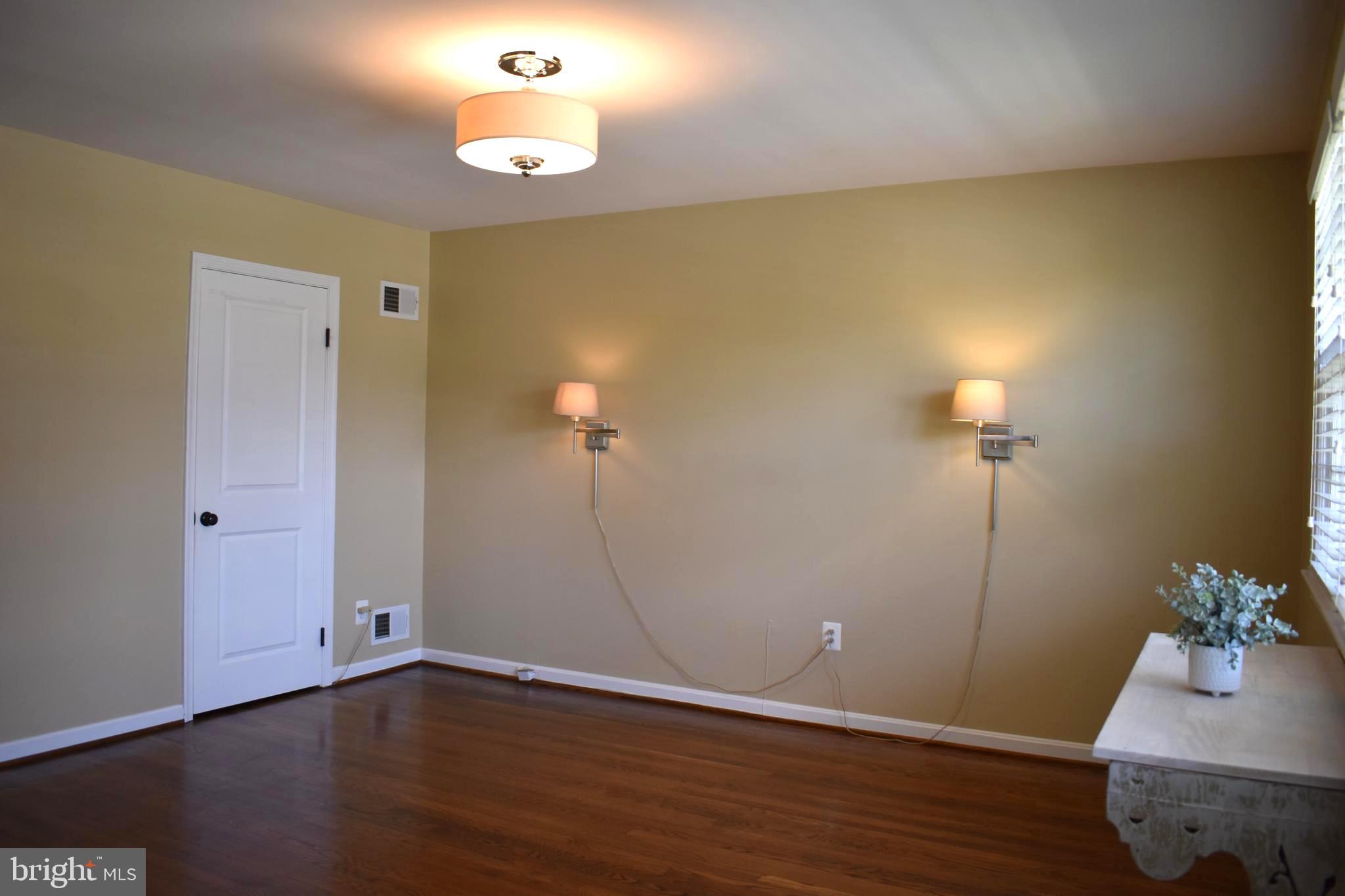 HENDRY ESTATES - Residential Lease