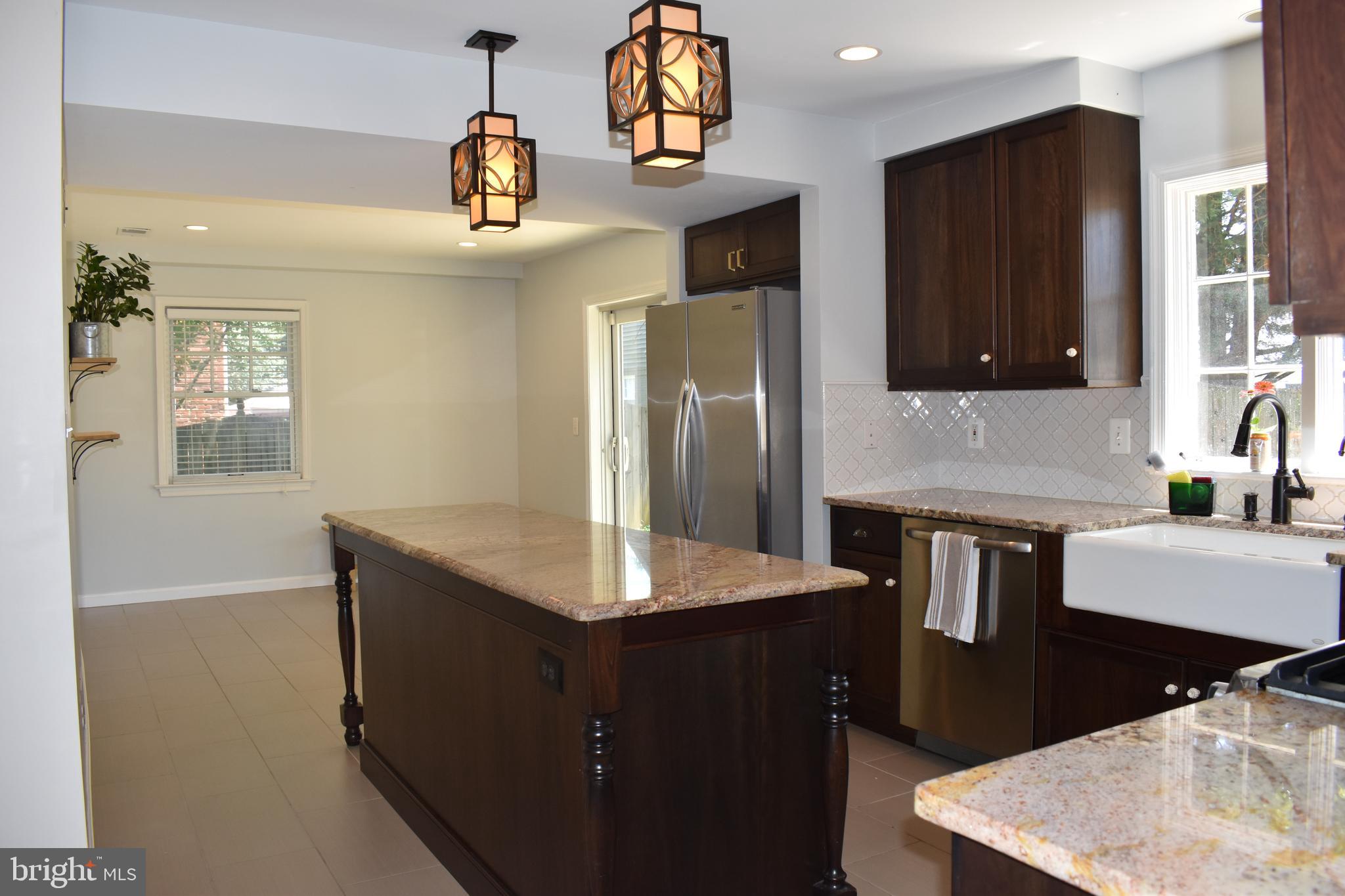 HENDRY ESTATES - Residential Lease