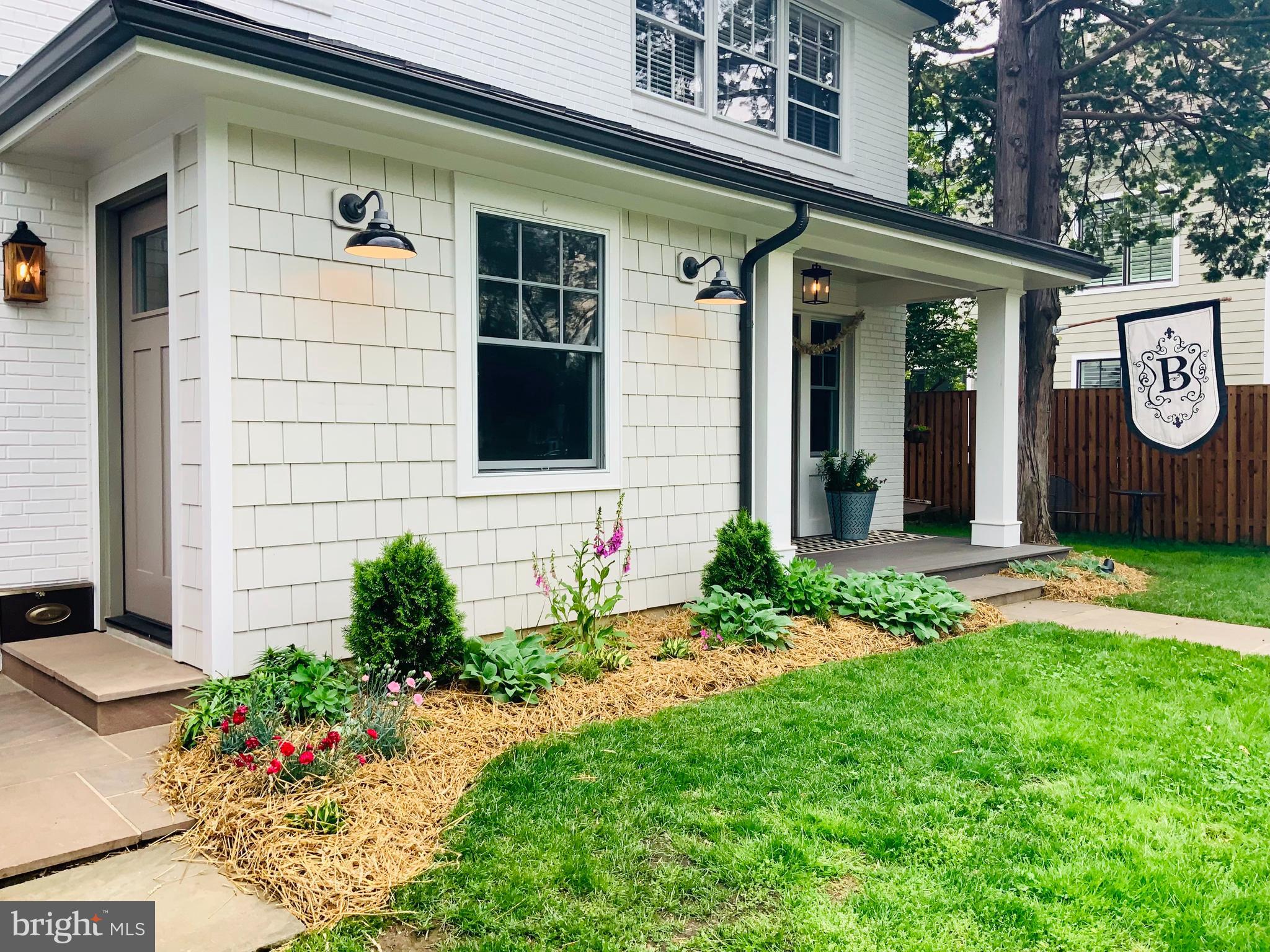 HENDRY ESTATES - Residential Lease