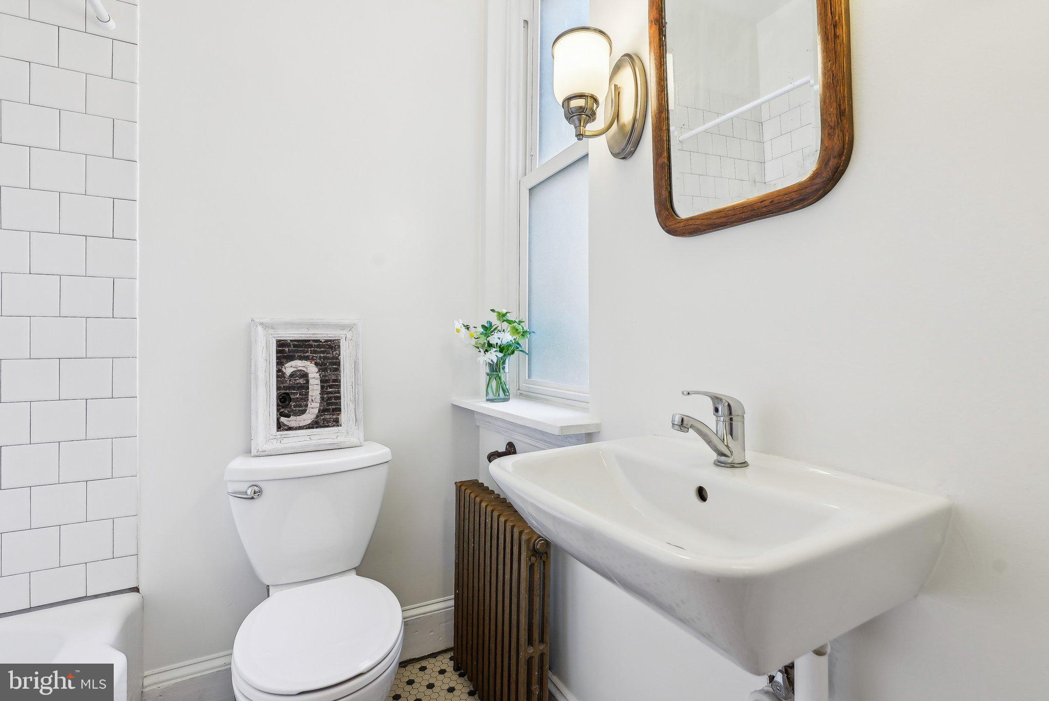 POINT BREEZE - Residential