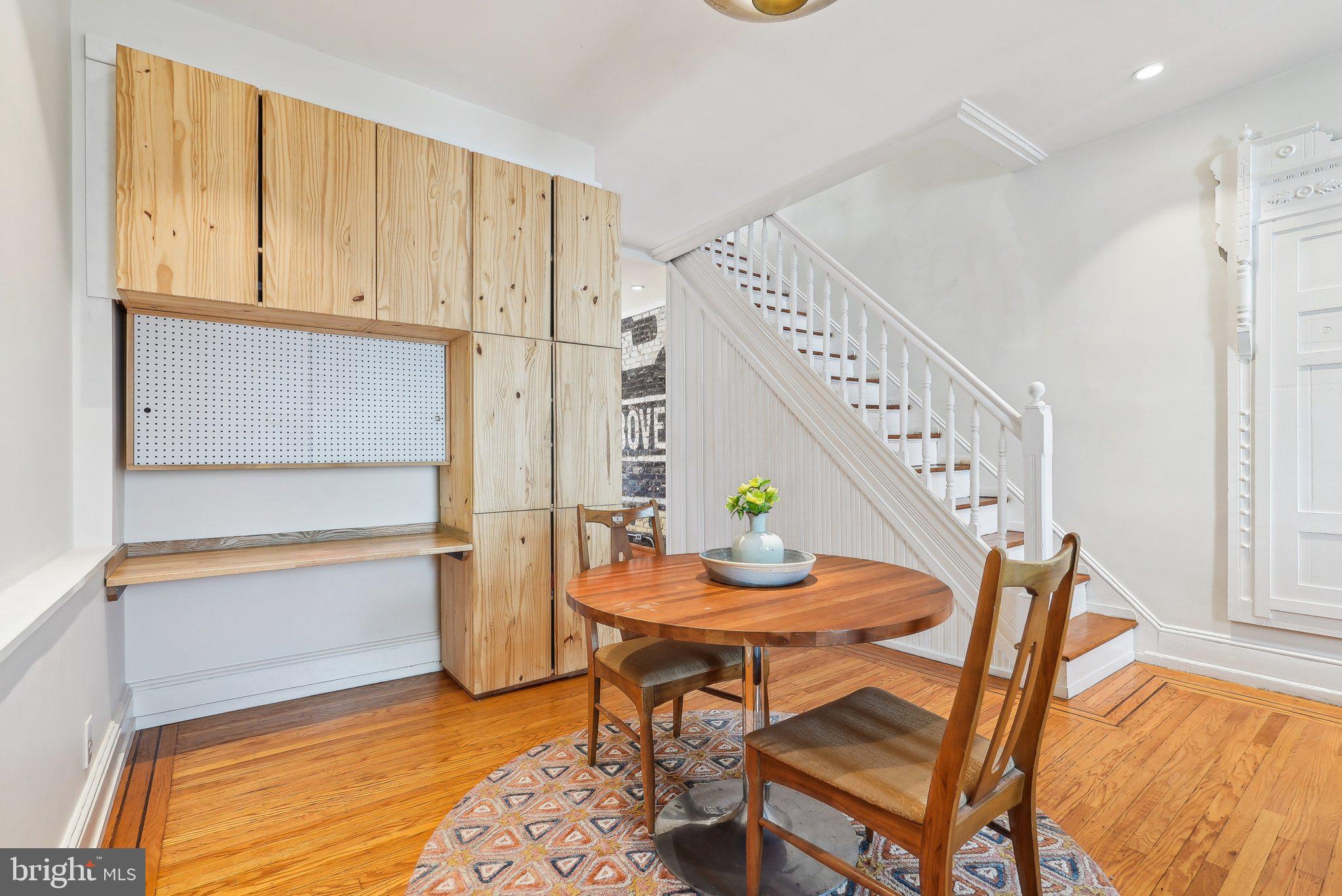 POINT BREEZE - Residential