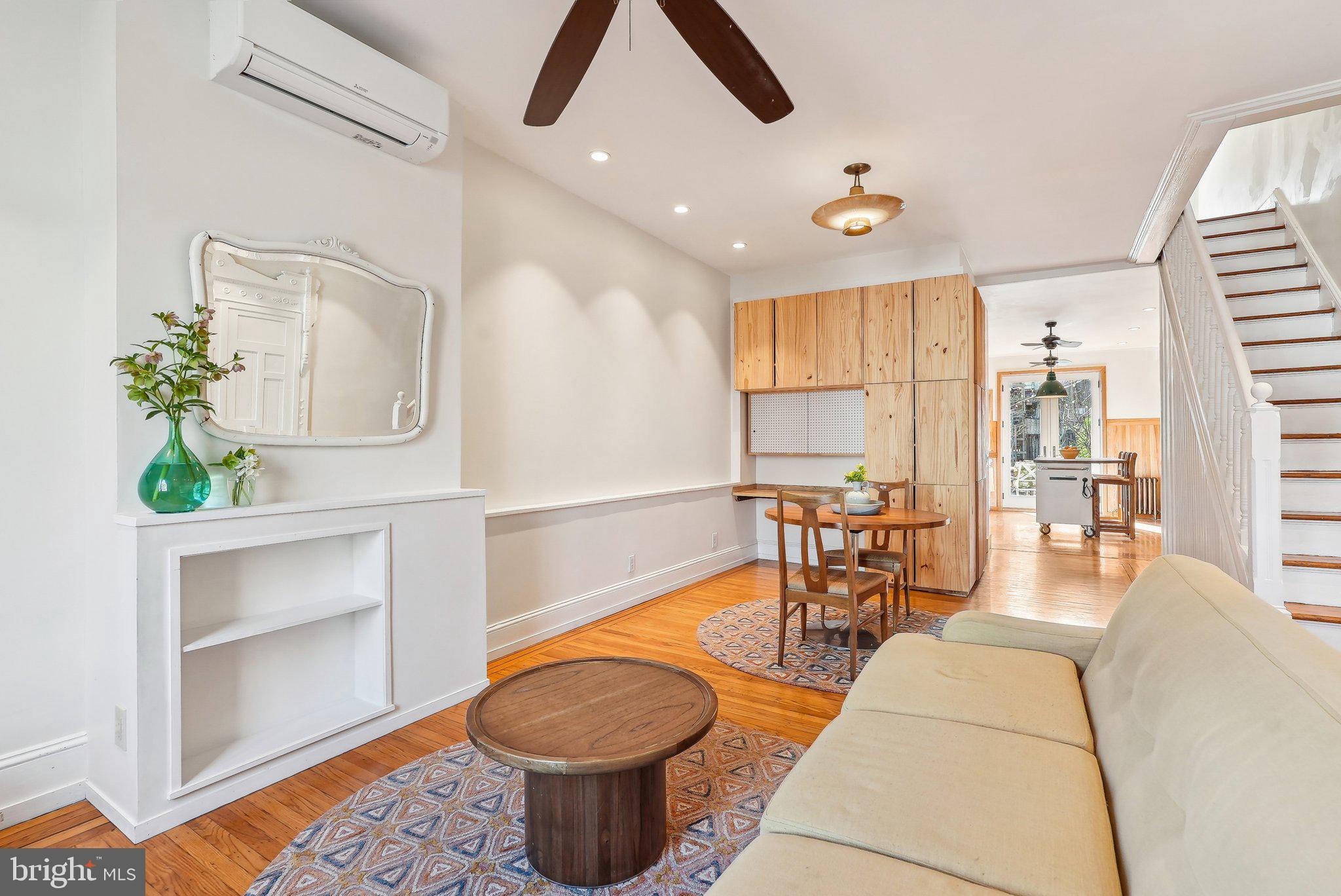 POINT BREEZE - Residential