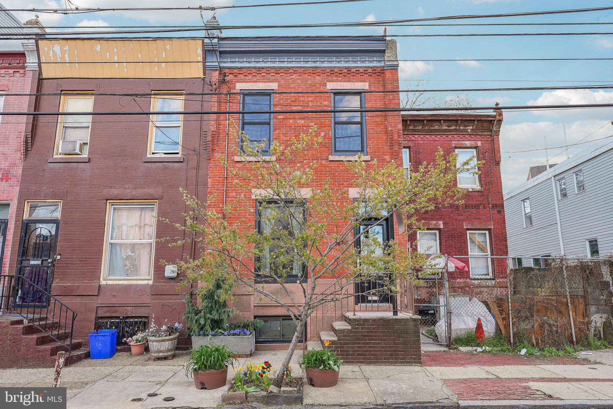 POINT BREEZE - Residential