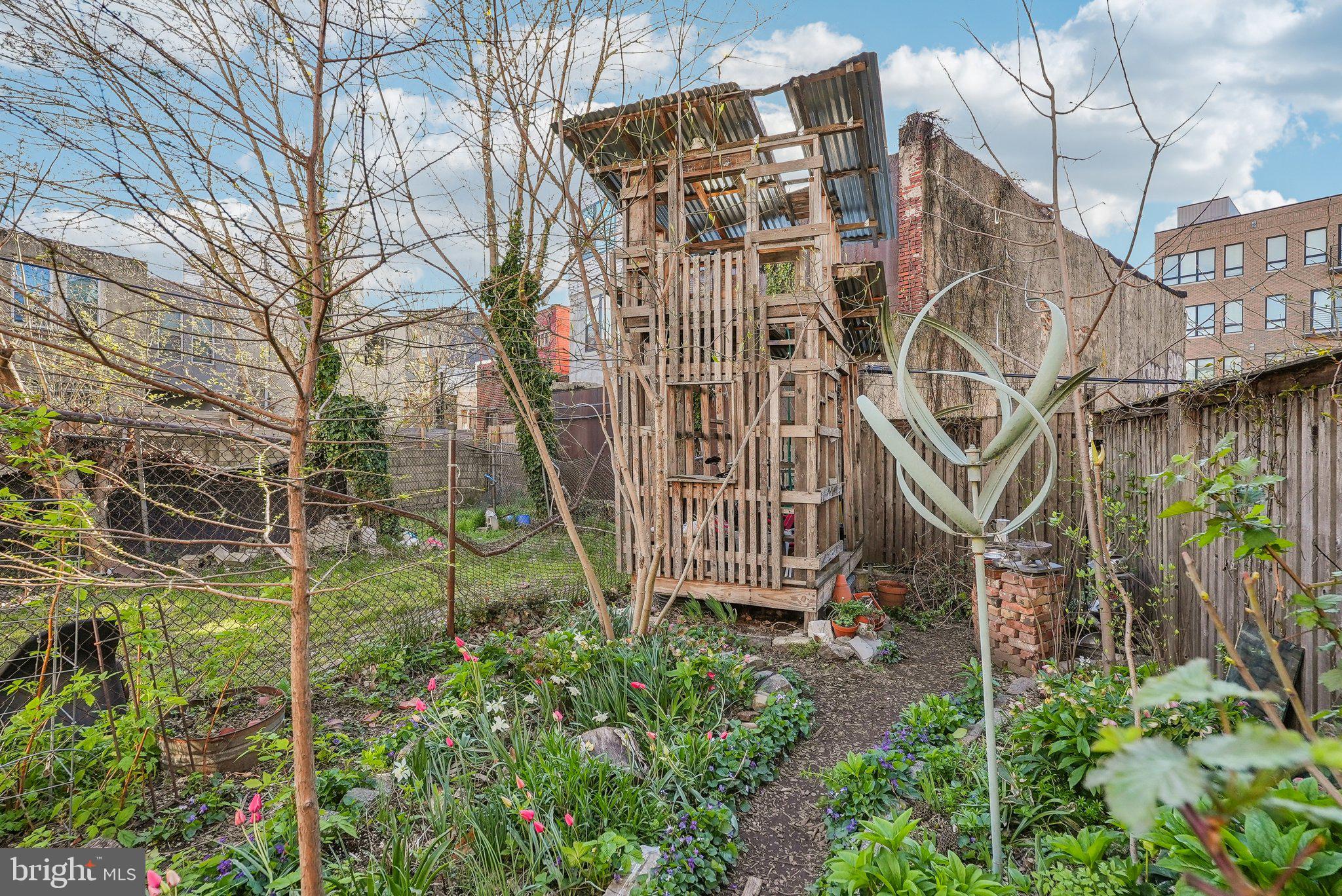 POINT BREEZE - Residential