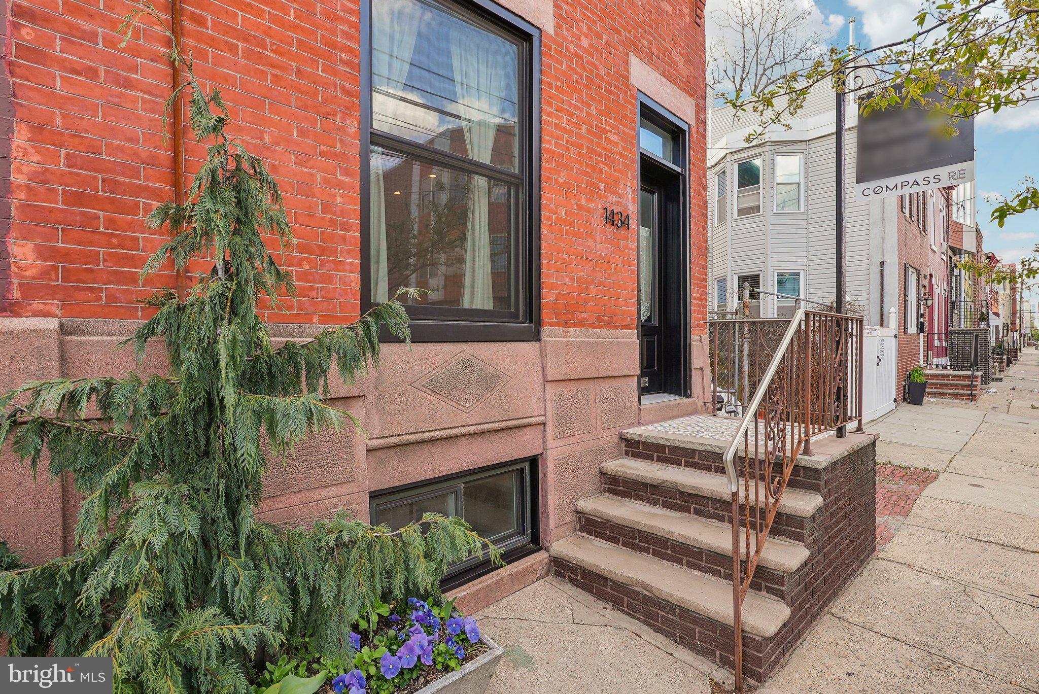 POINT BREEZE - Residential