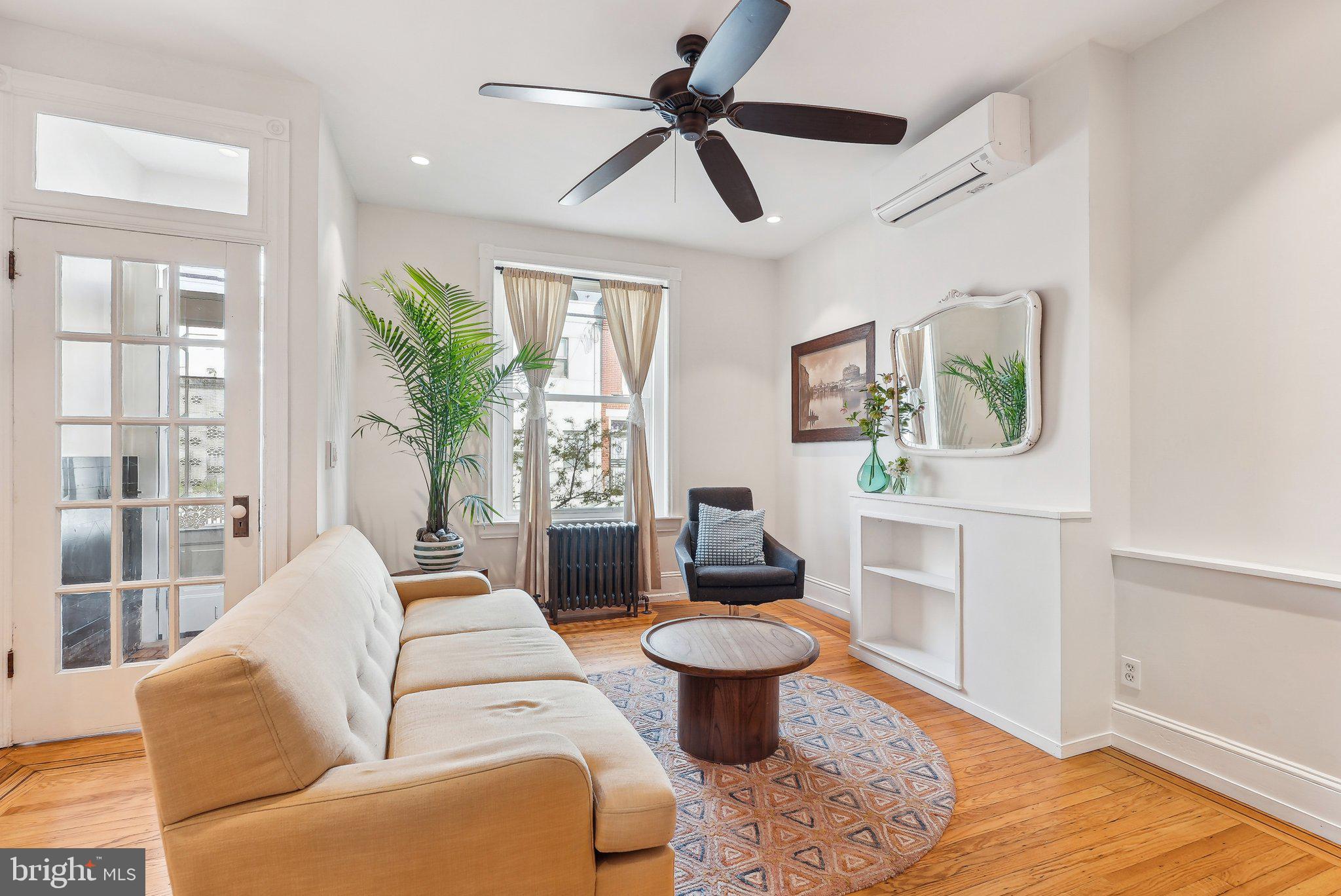 POINT BREEZE - Residential