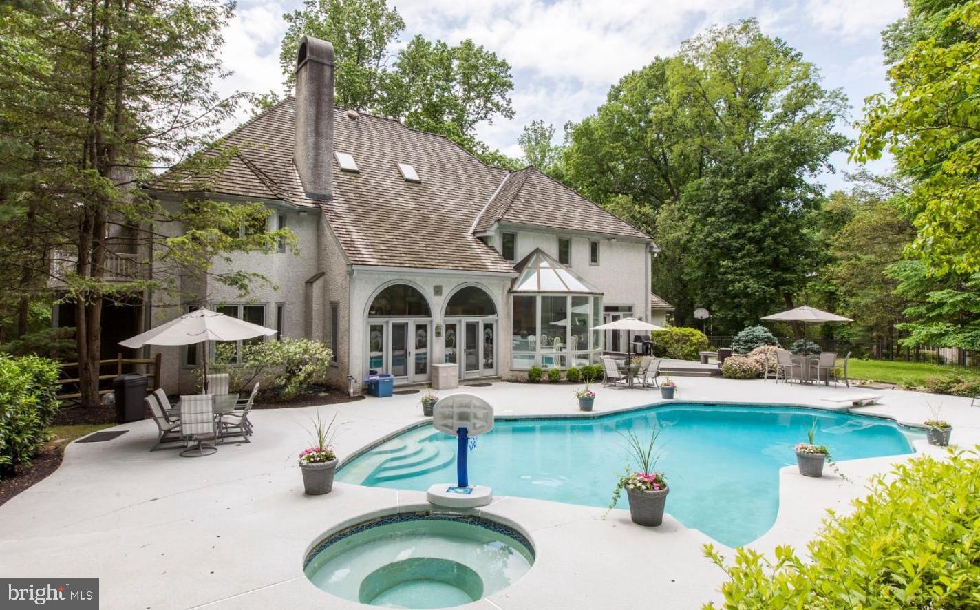 SPRINGTON POINTE - Residential