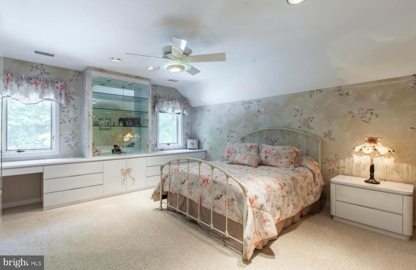 SPRINGTON POINTE - Residential