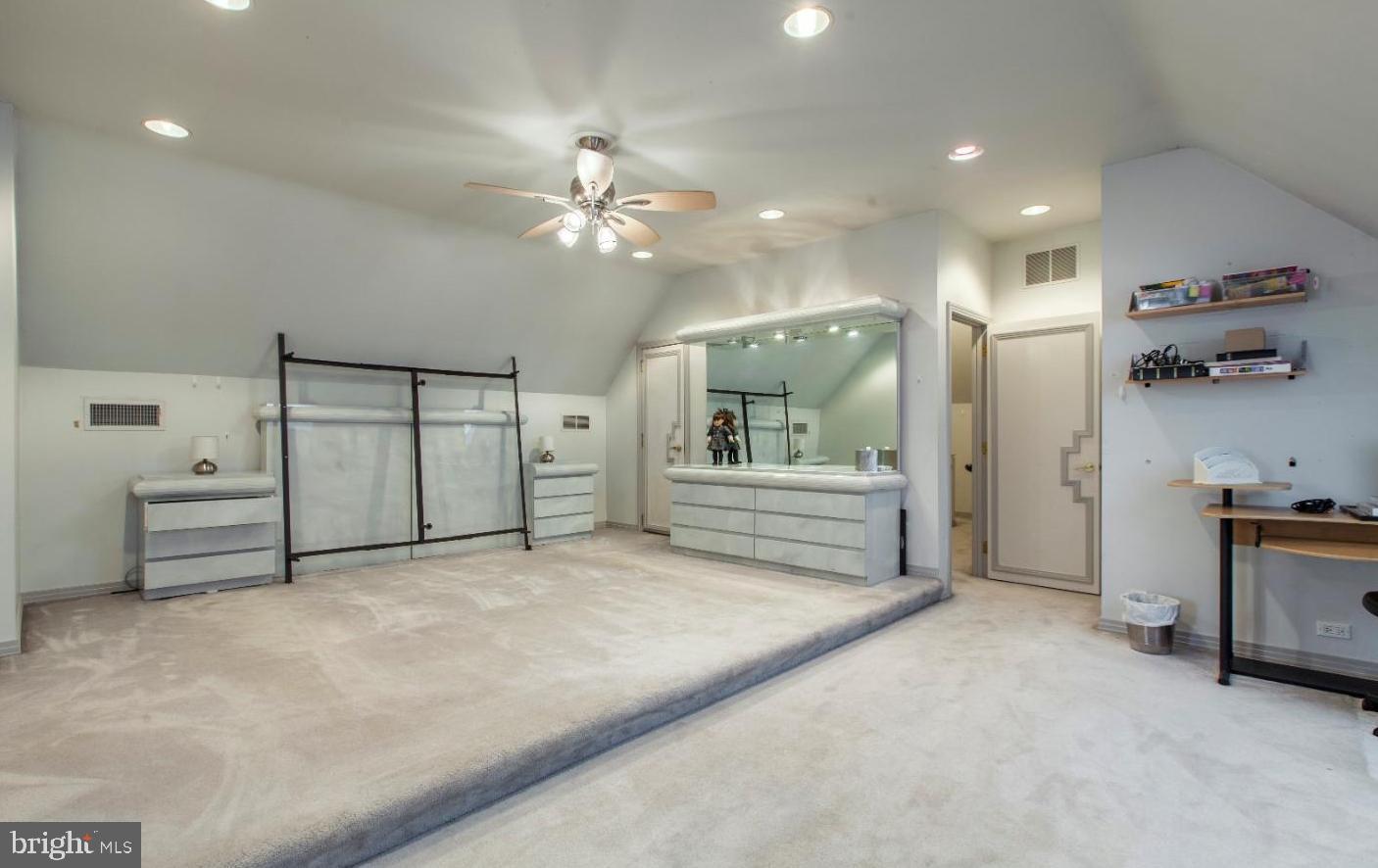 SPRINGTON POINTE - Residential