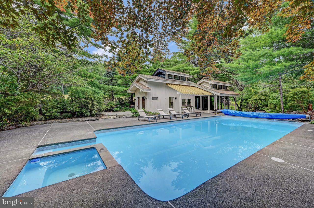 112 TAWNY FOX TRAIL
