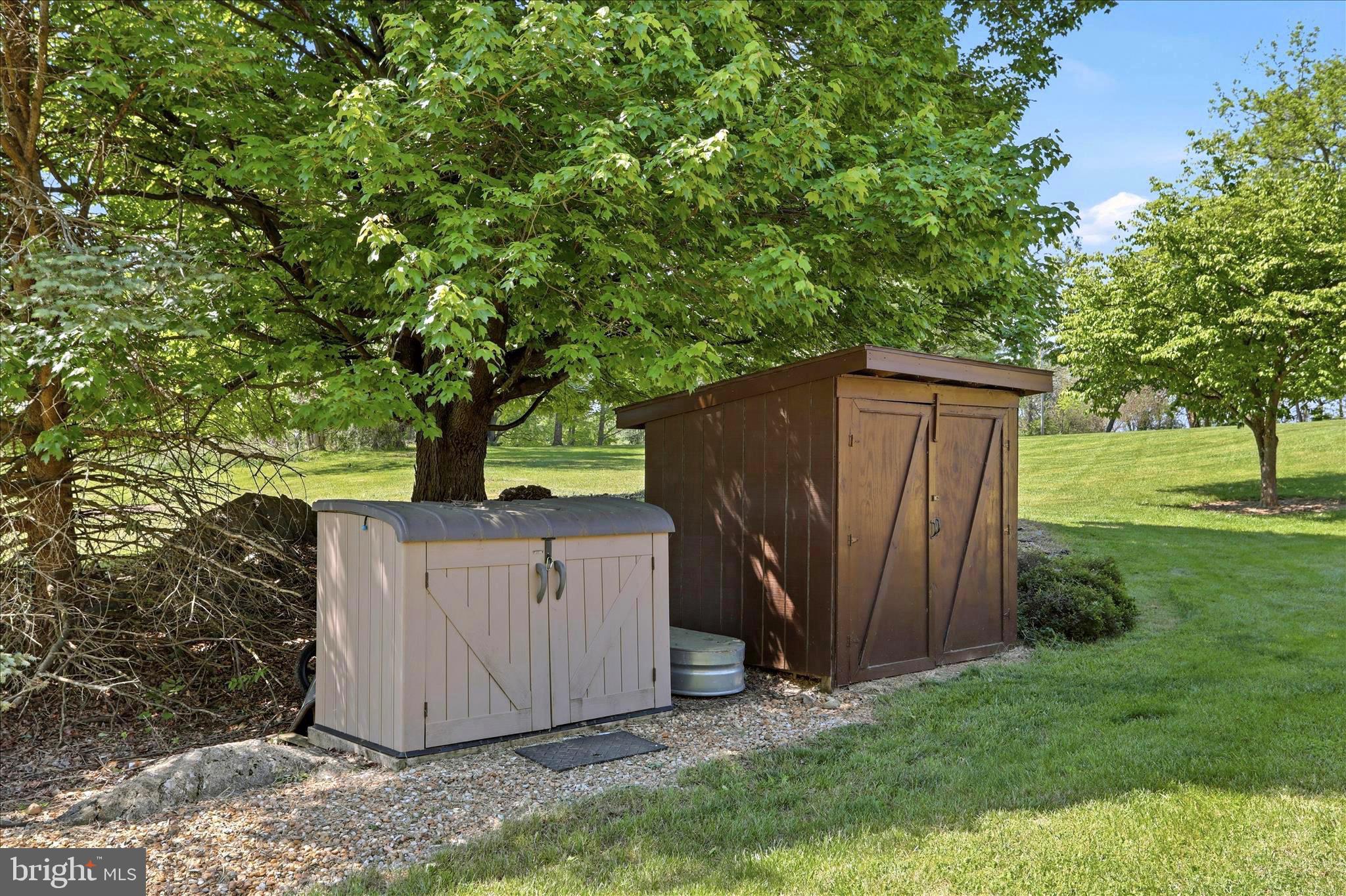 CEDAR LAWN - Residential