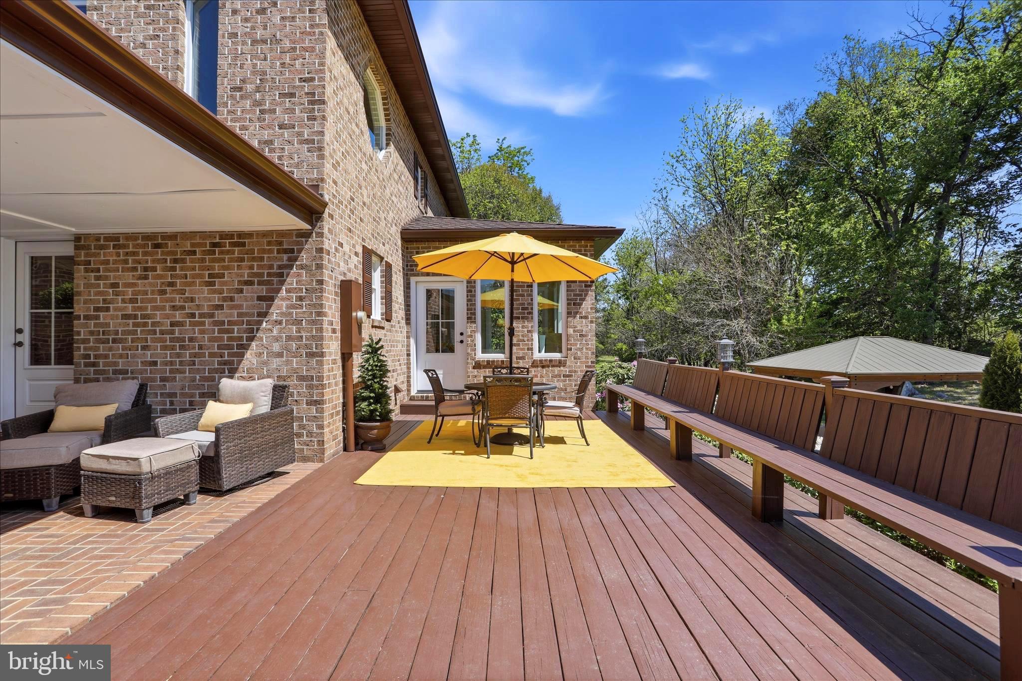 CEDAR LAWN - Residential