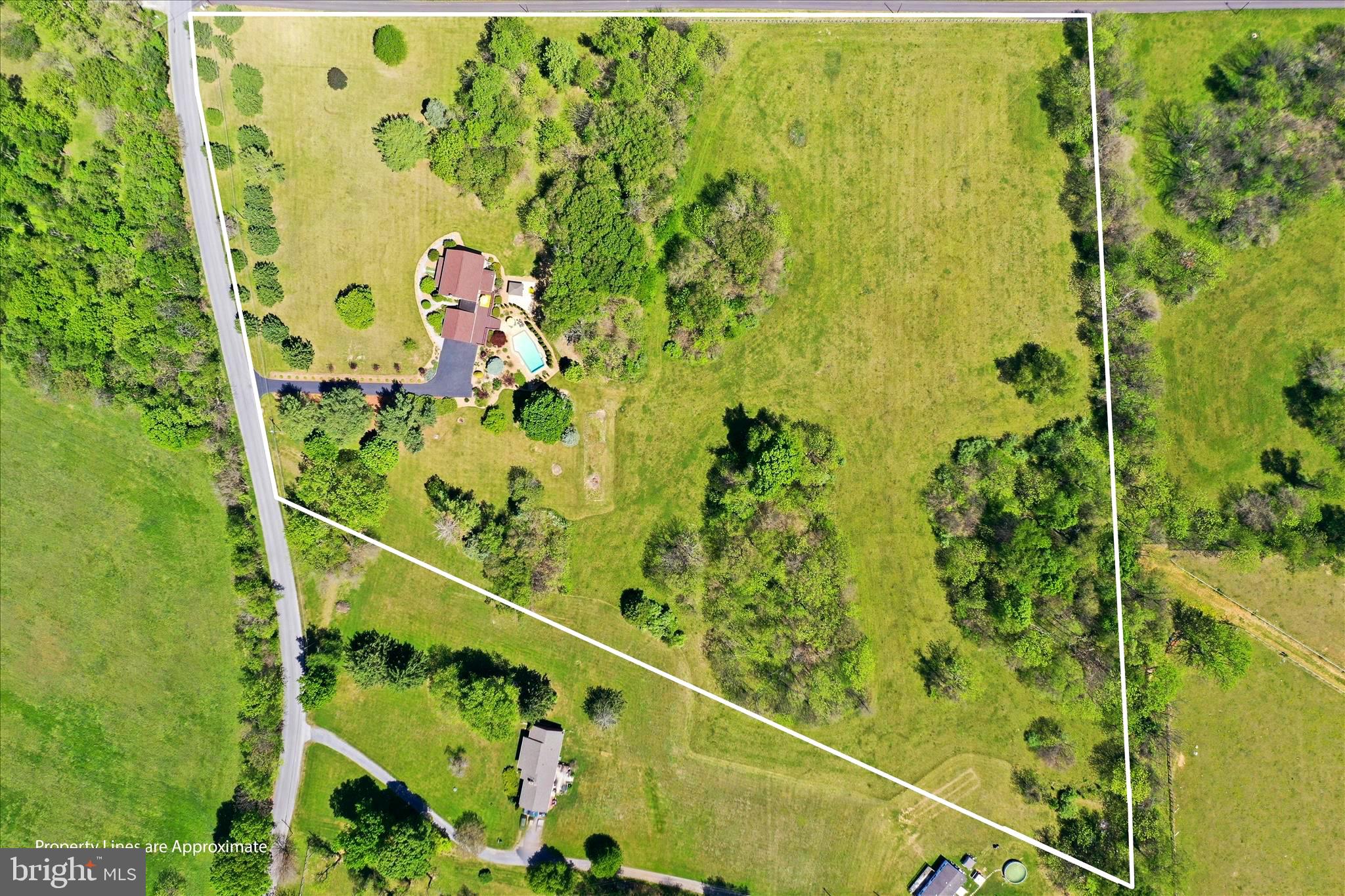 CEDAR LAWN - Residential