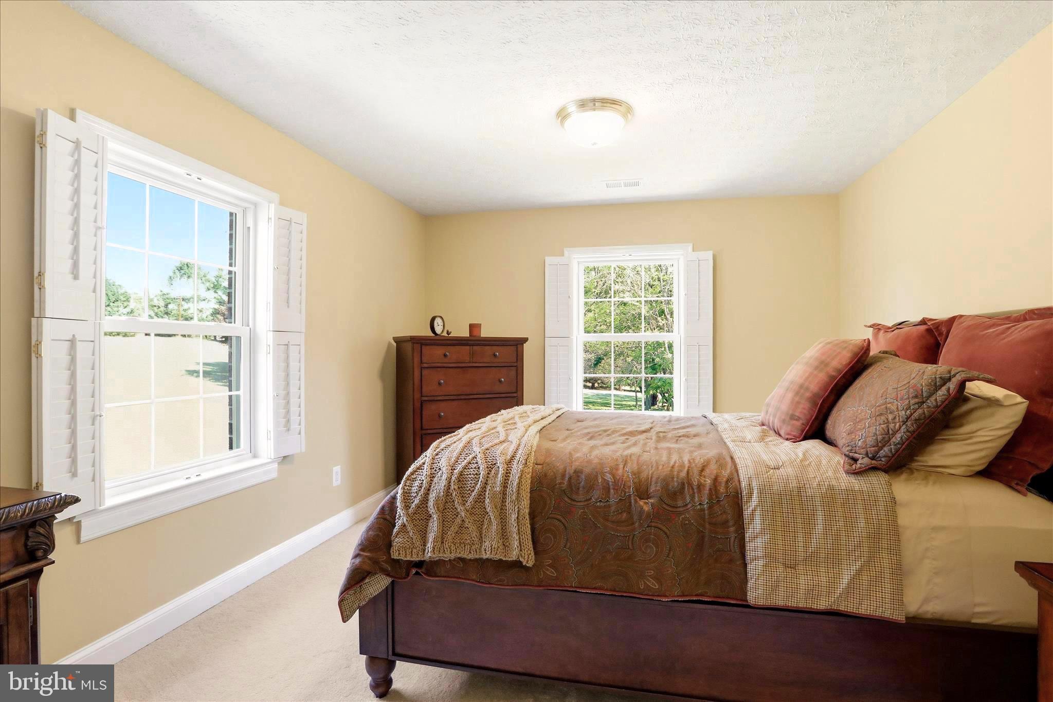 CEDAR LAWN - Residential