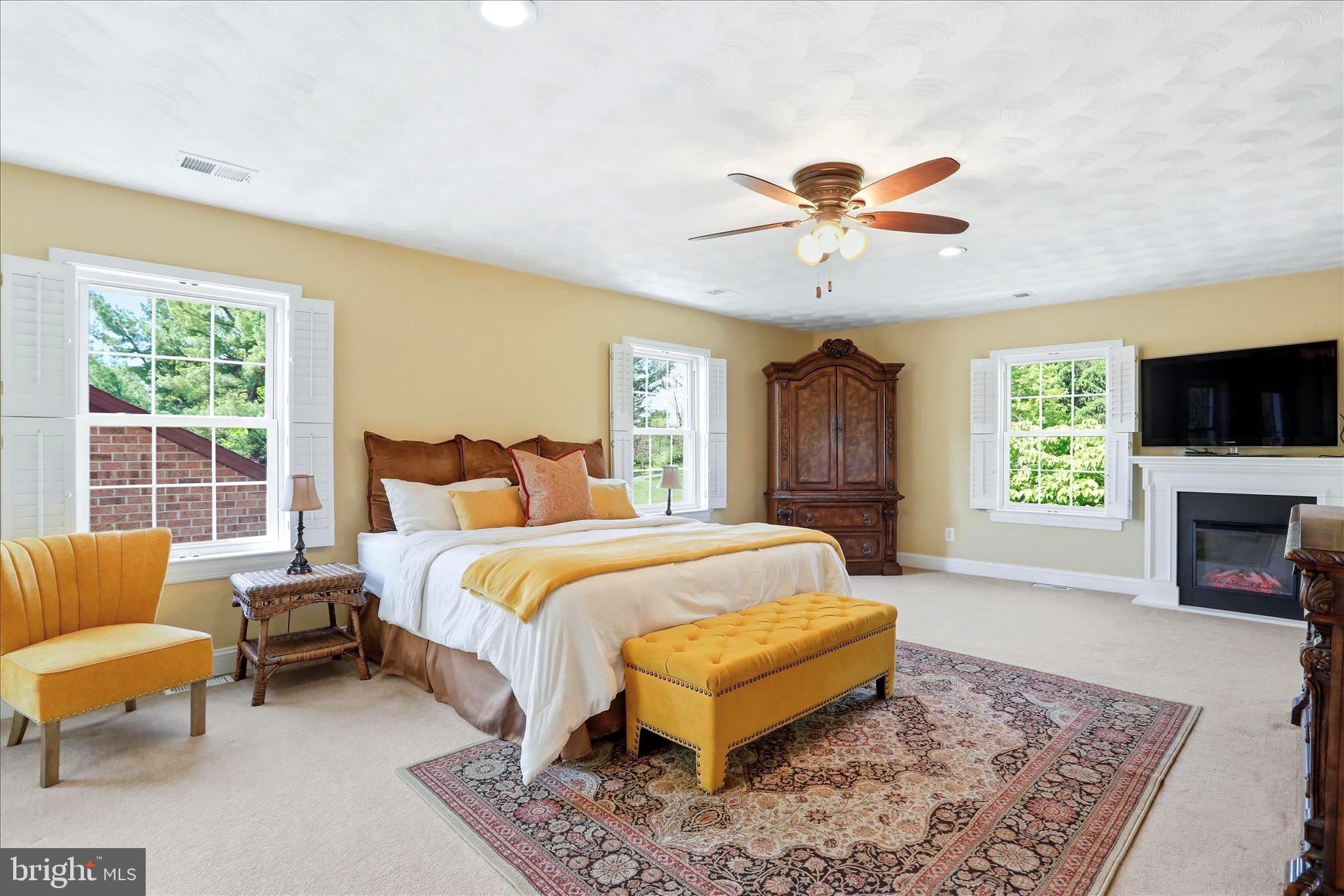 CEDAR LAWN - Residential