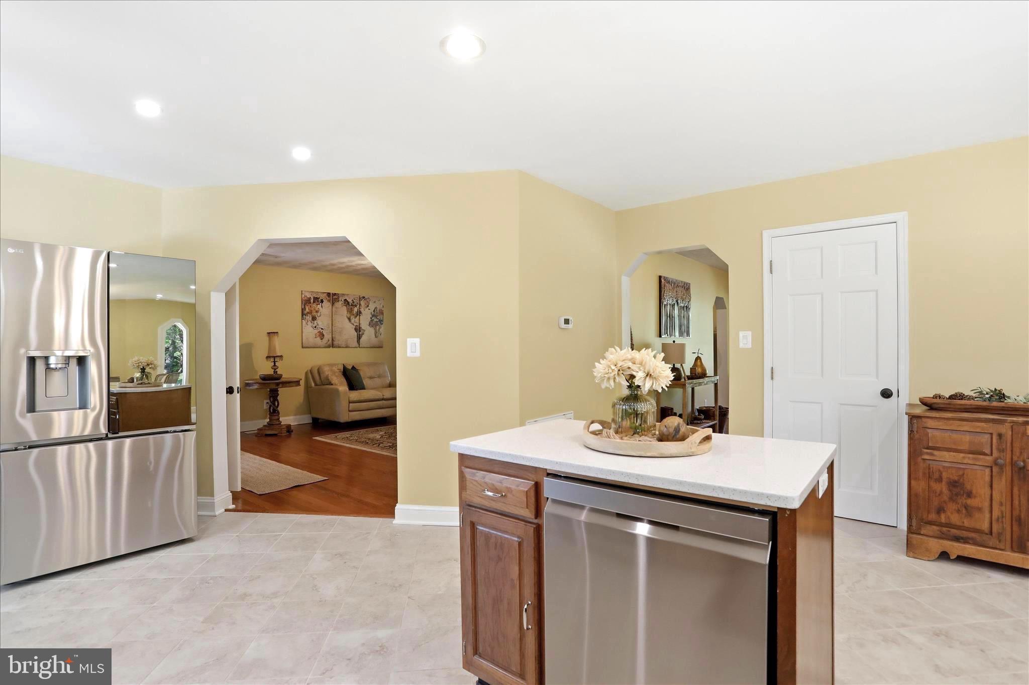 CEDAR LAWN - Residential
