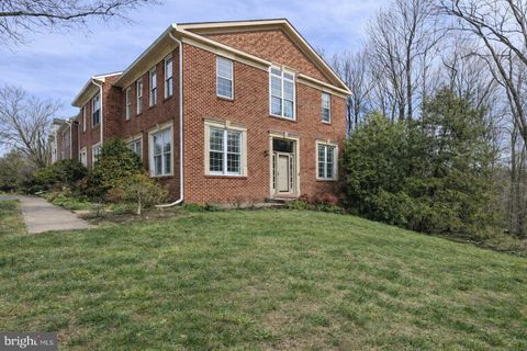 6127 DONIVAL SQUARE ALEXANDRIA VA 22315