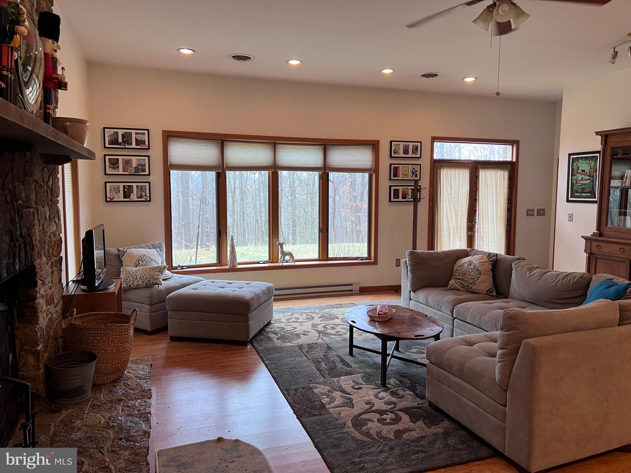 DEER RUN WOODS - Residential