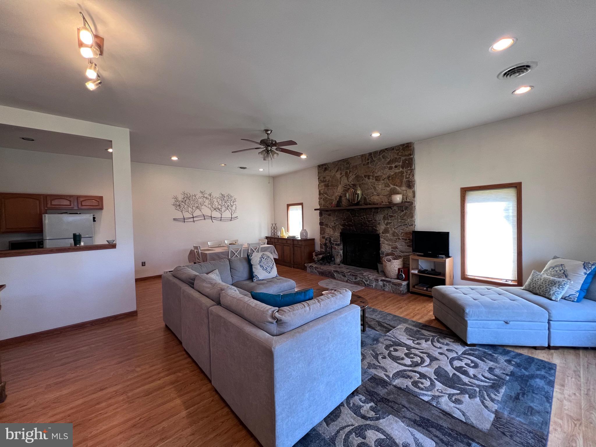 DEER RUN WOODS - Residential