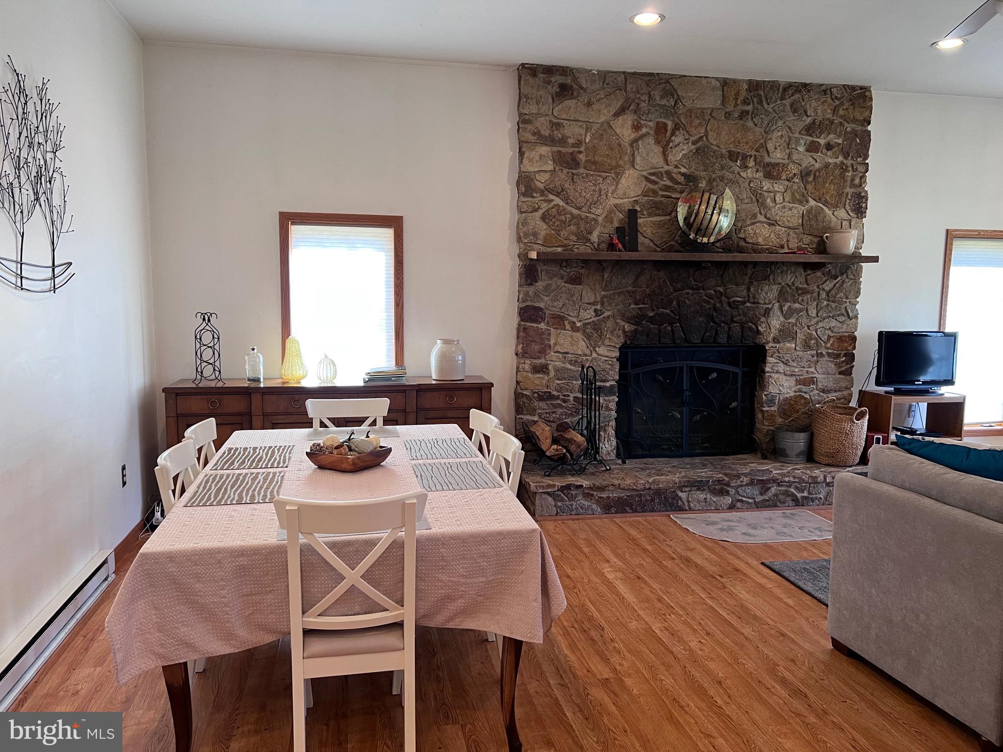 DEER RUN WOODS - Residential