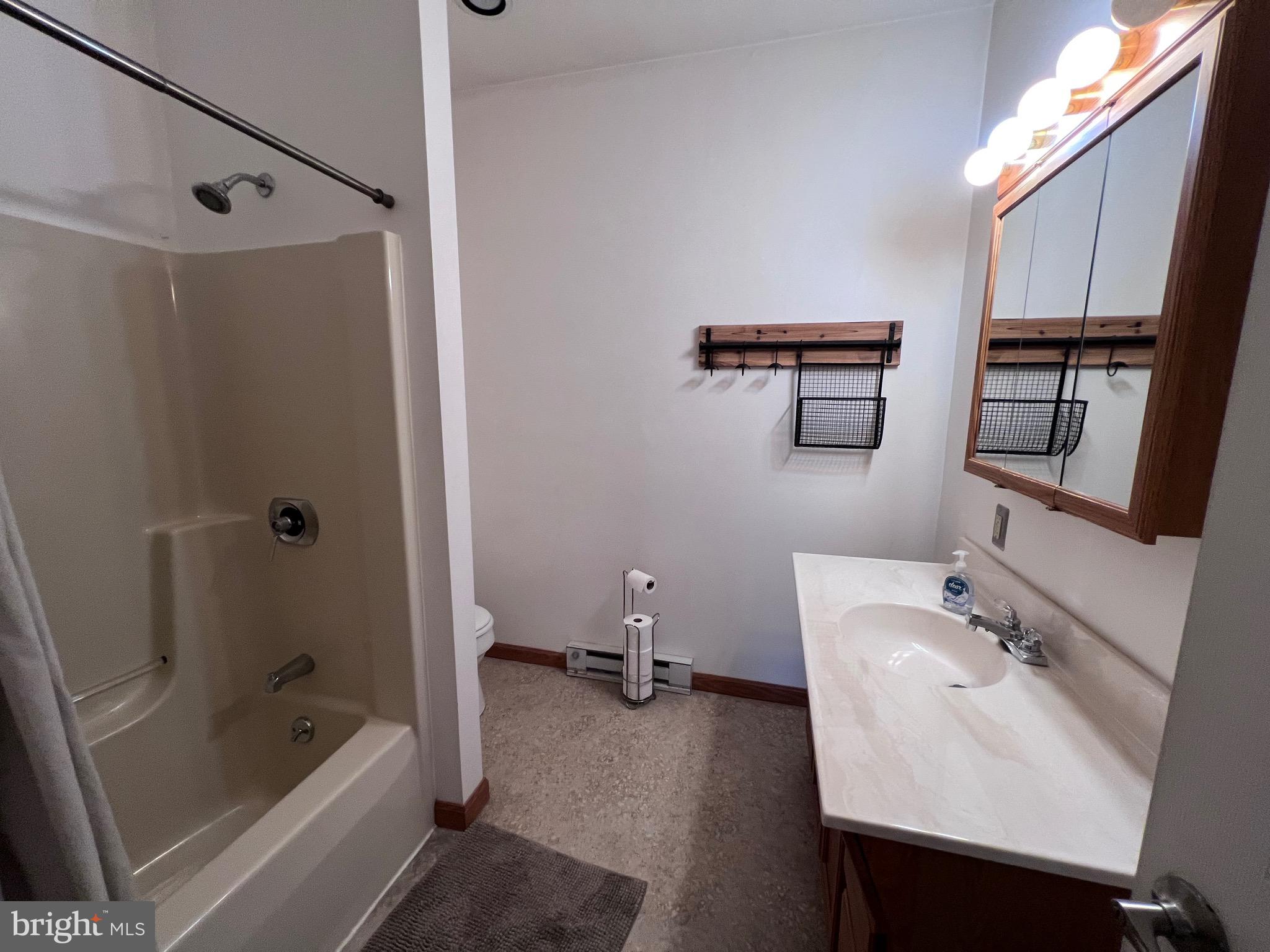 DEER RUN WOODS - Residential