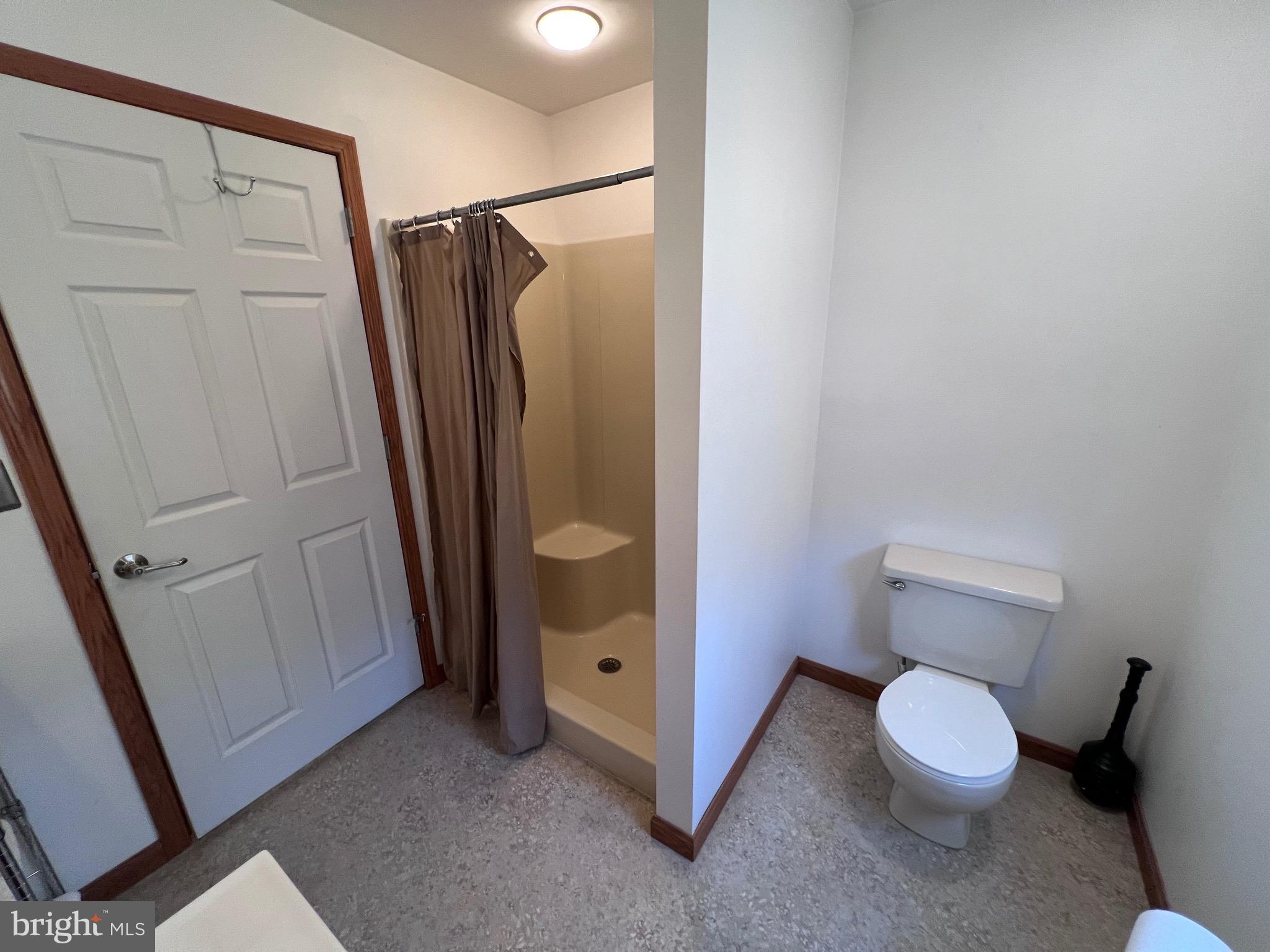 DEER RUN WOODS - Residential