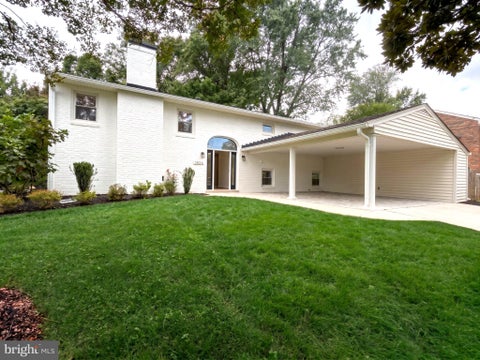 Photo of 2824 Elsmore Street, FAIRFAX, VA 22031 (MLS # VAFX2343060)