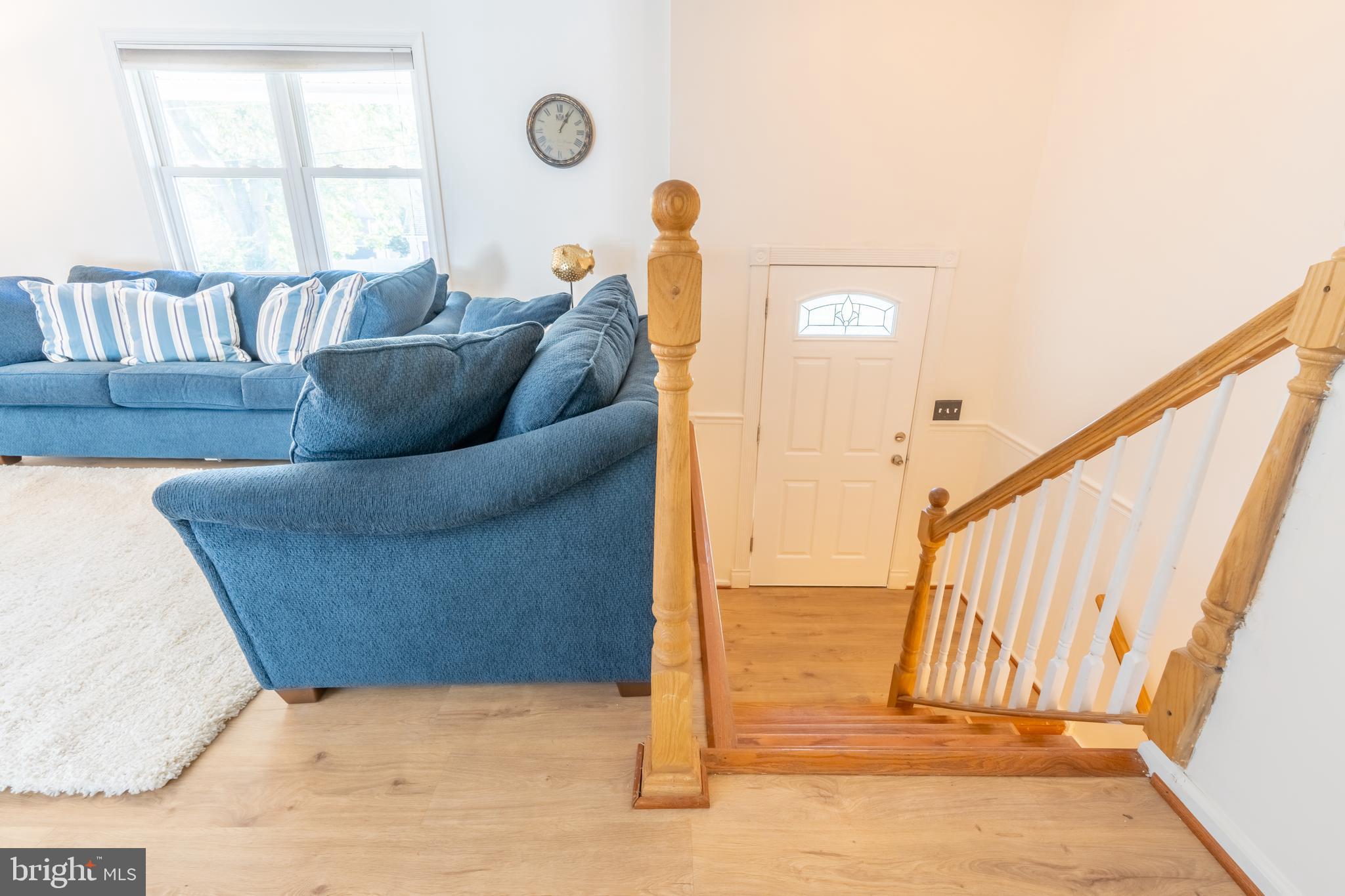 WOODLAND BEACH - Residential