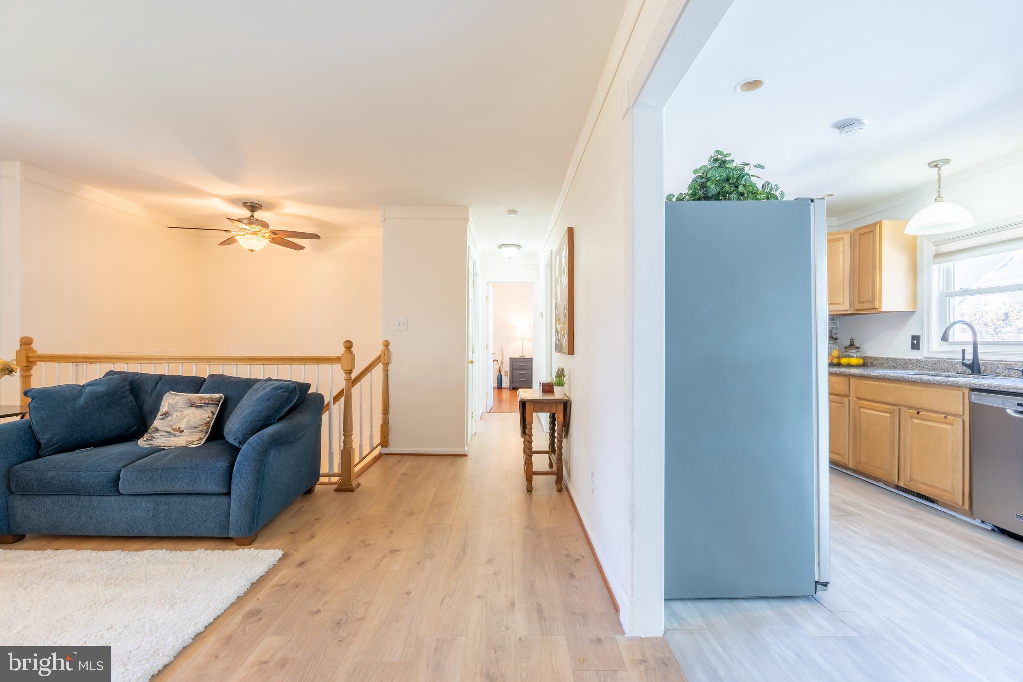 WOODLAND BEACH - Residential